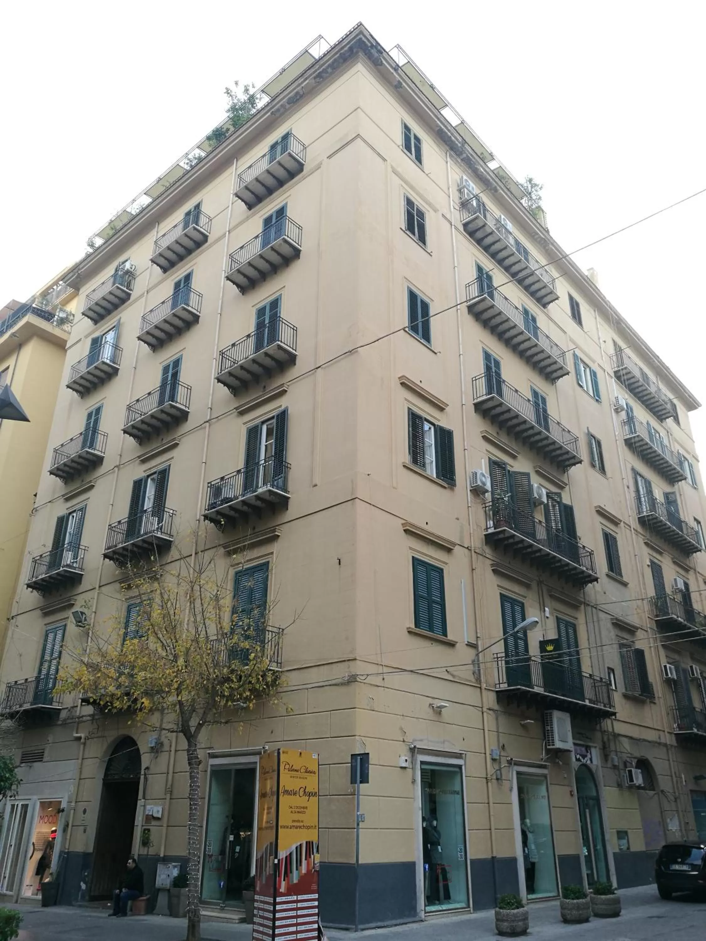 Property building in Belmonte102 Esclusive Suites