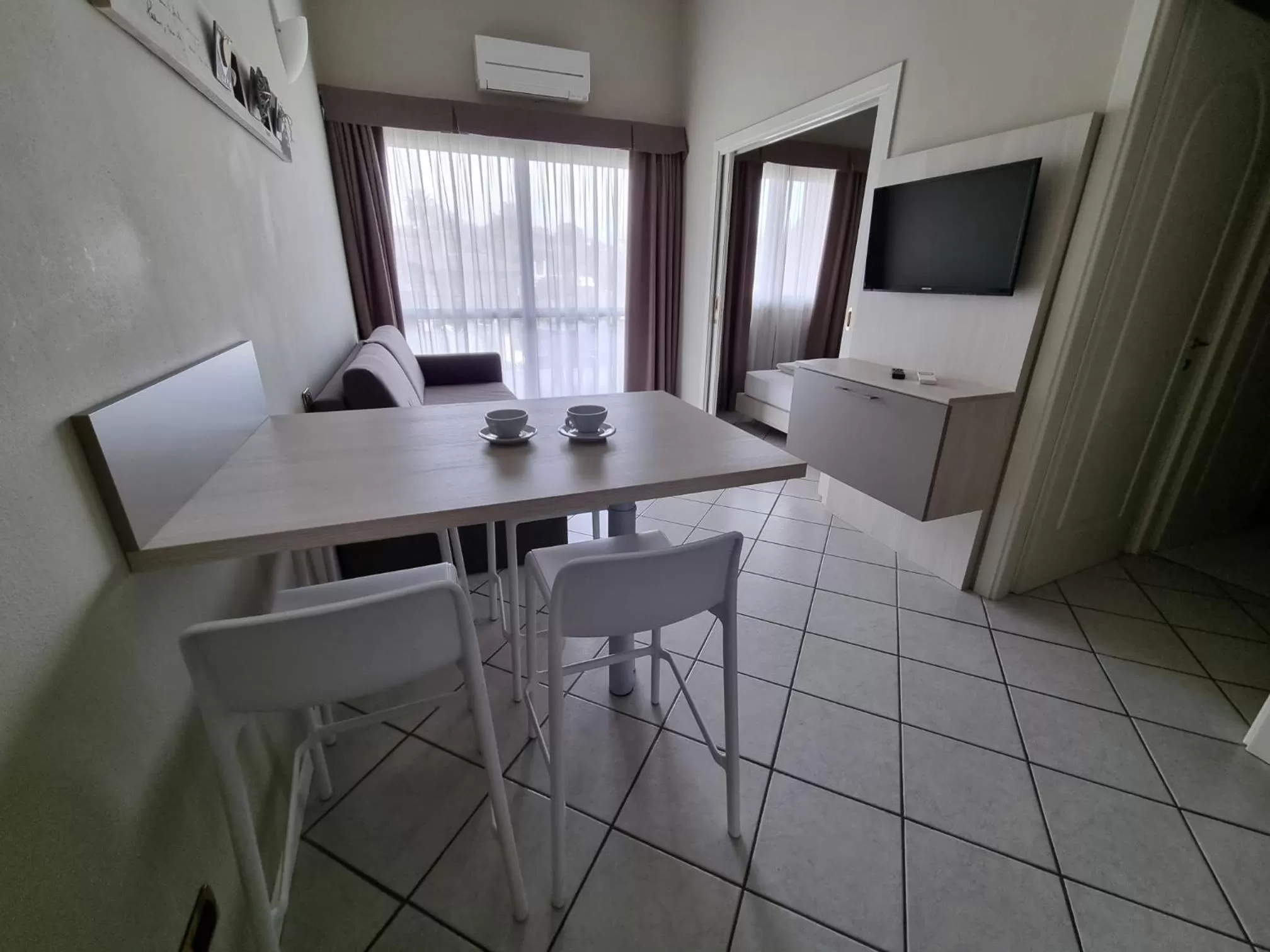 TV and multimedia in Le Terrazze sul Lago Hotel & Residence