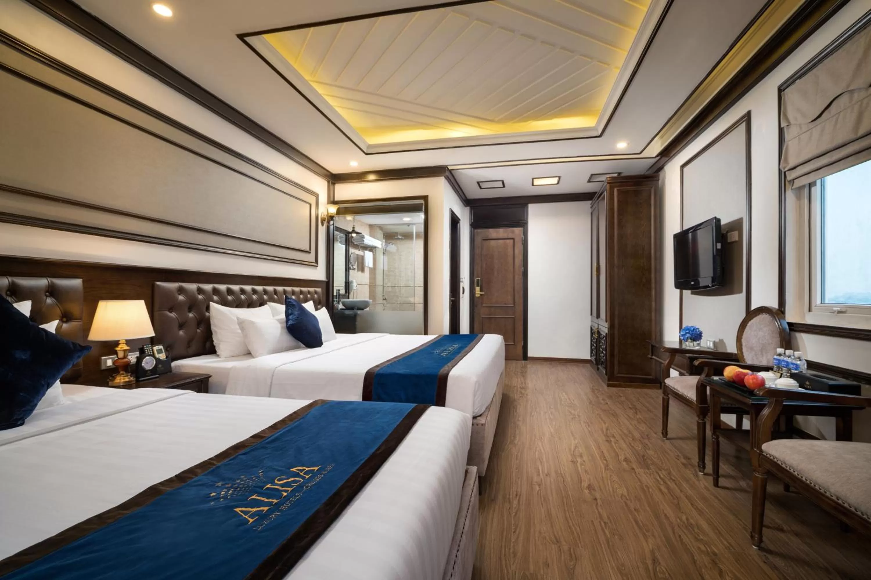 Photo of the whole room, Bed in Alisa Hotel & Spa