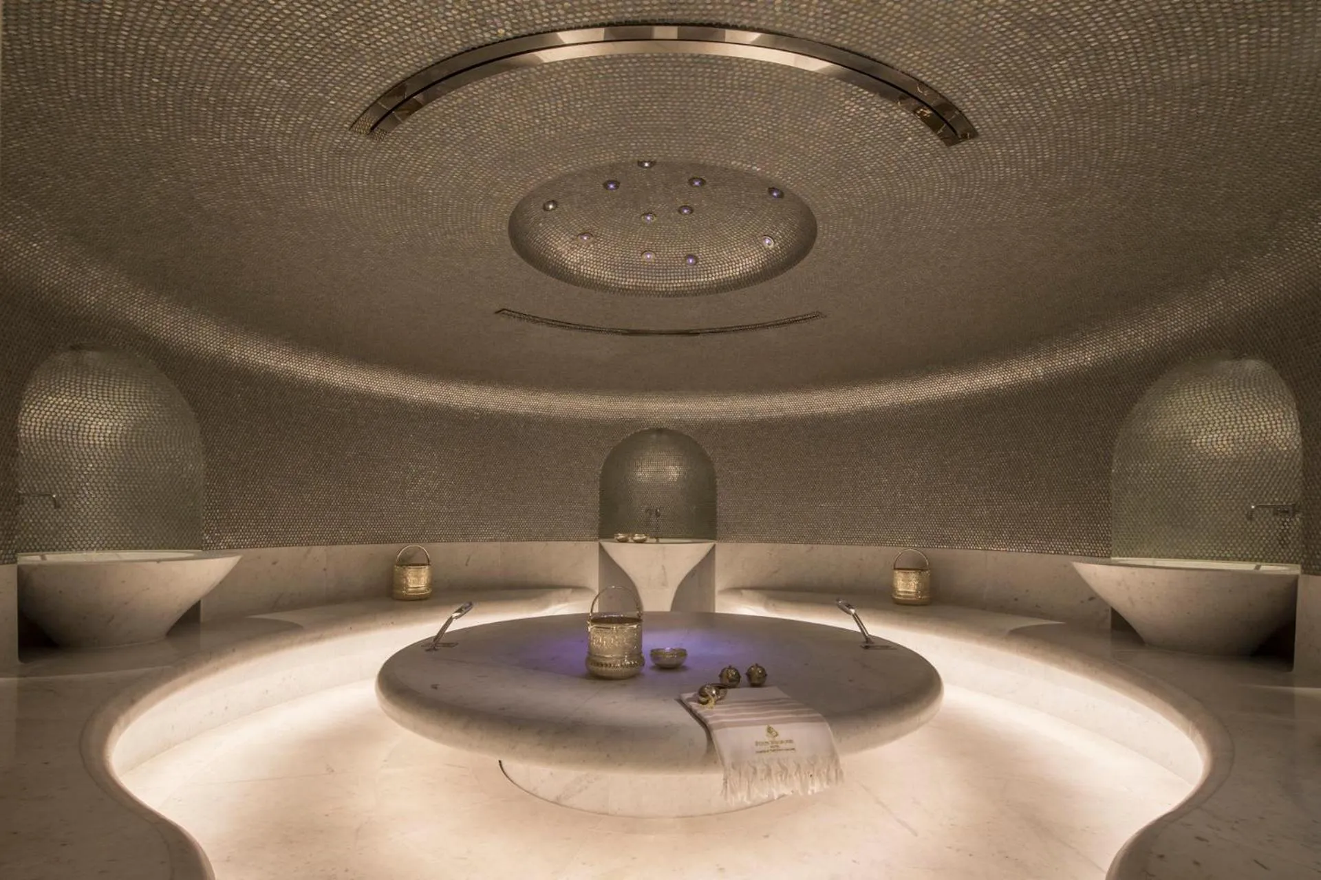 Spa and wellness centre/facilities in Four Seasons Hotel London at Tower Bridge