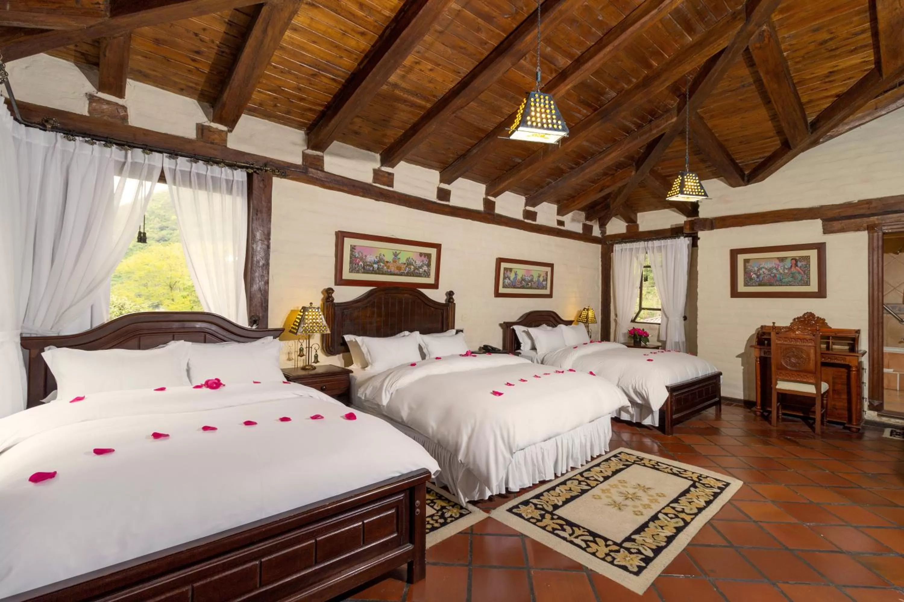 Photo of the whole room, Bed in Samari Spa Resort