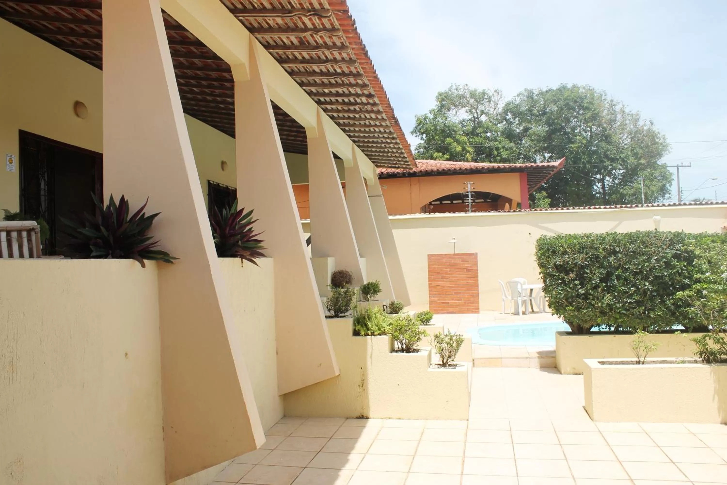Facade/entrance in Hotel Pousada Calhau