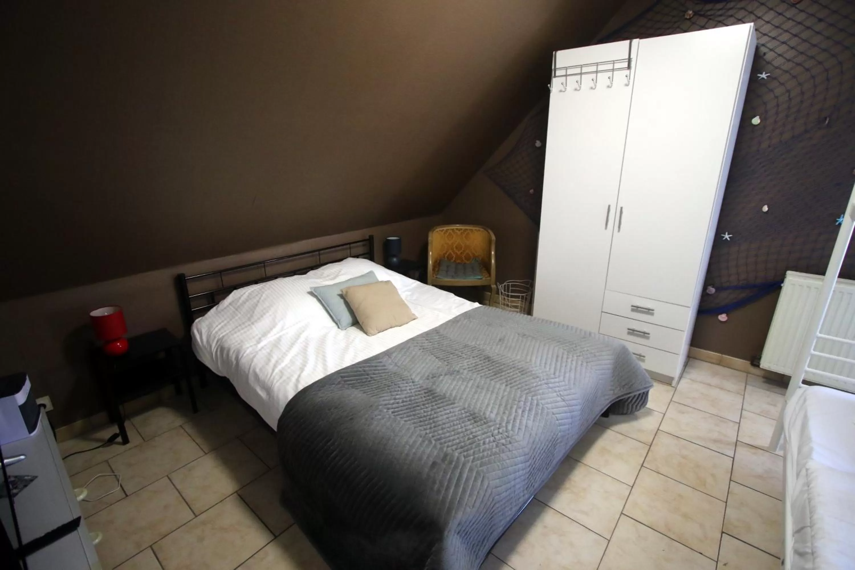 Bedroom, Bed in Chambre d'hôte Blankenberge