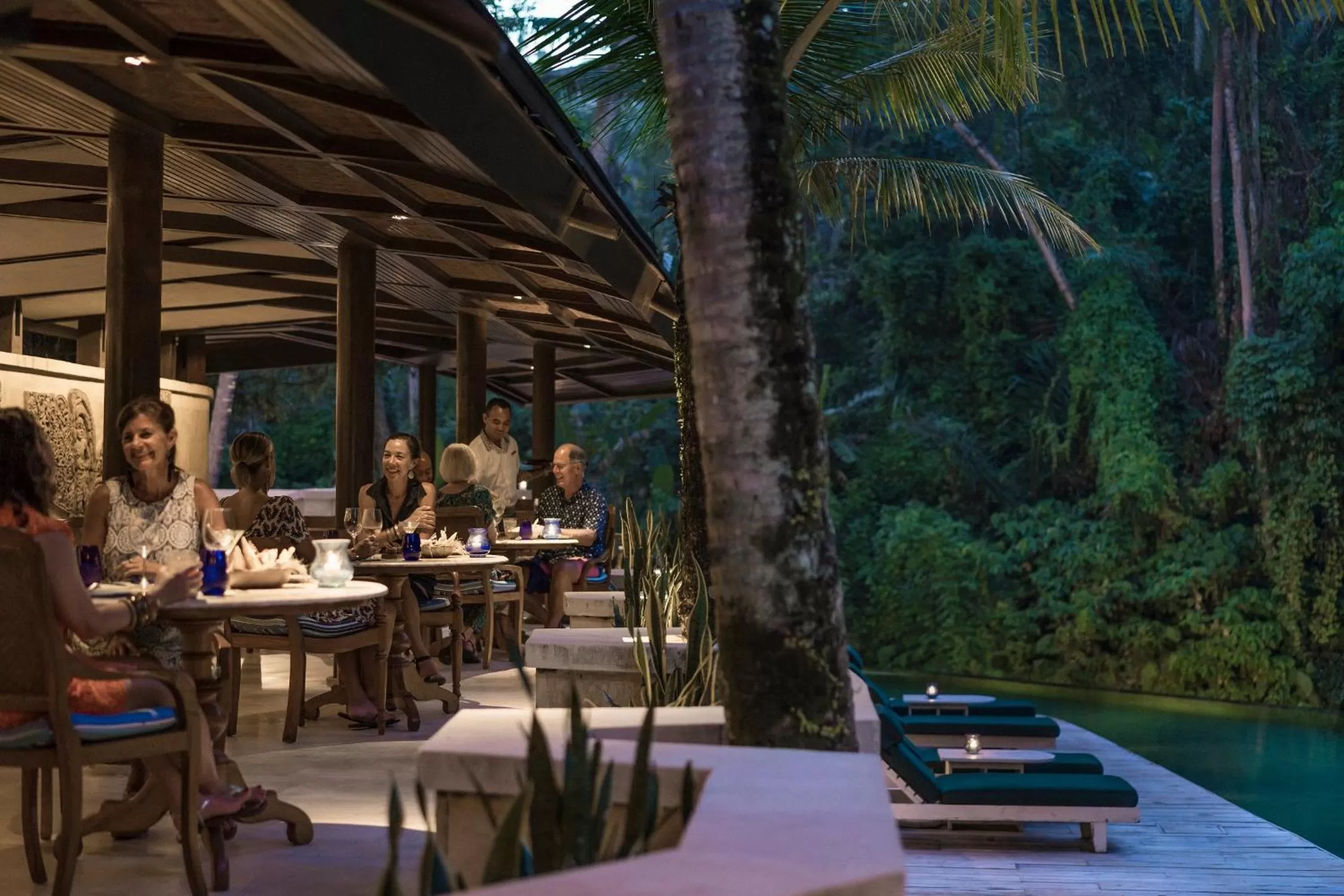 Restaurant/places to eat in Four Seasons Resort Bali at Sayan