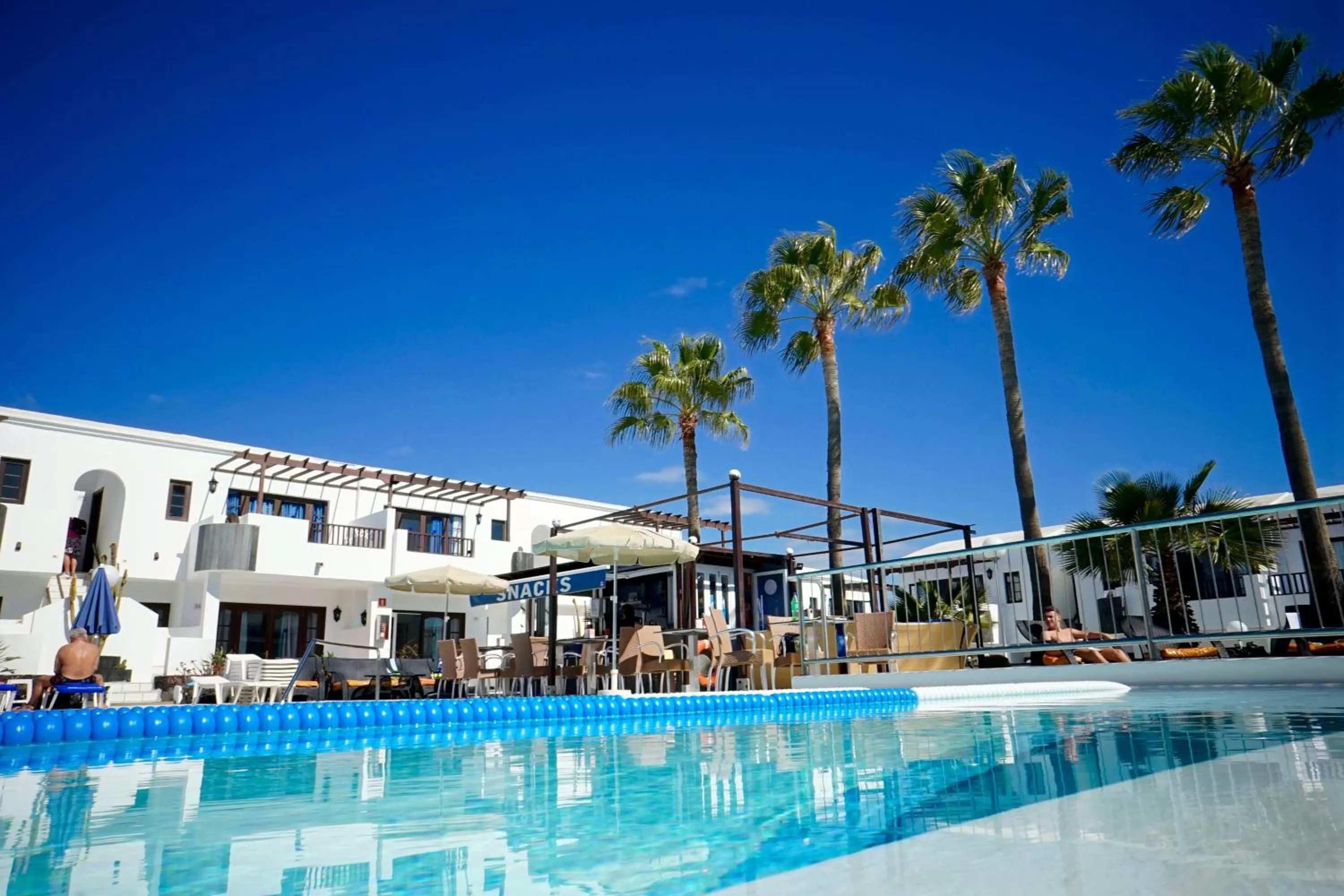 Food and drinks in Plaza Azul