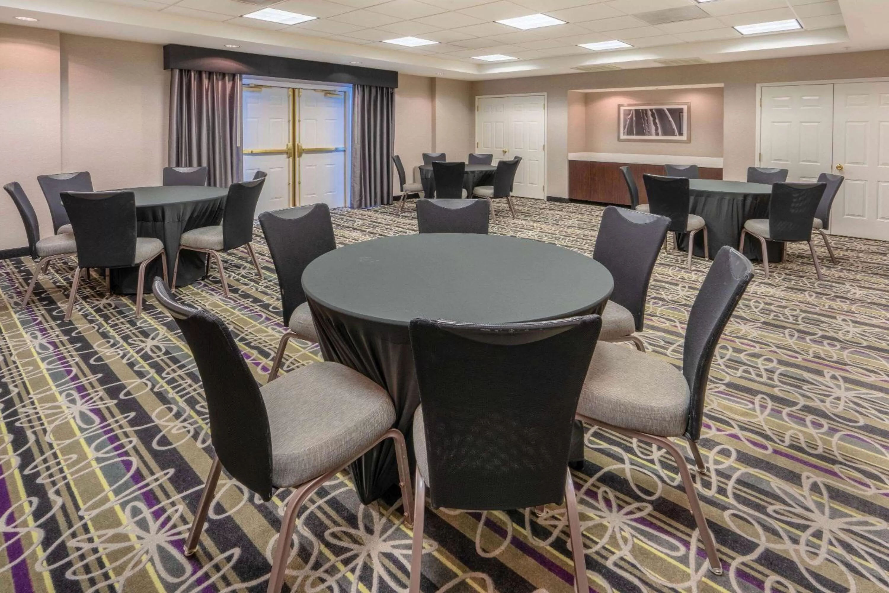 Meeting/conference room in La Quinta by Wyndham Pueblo