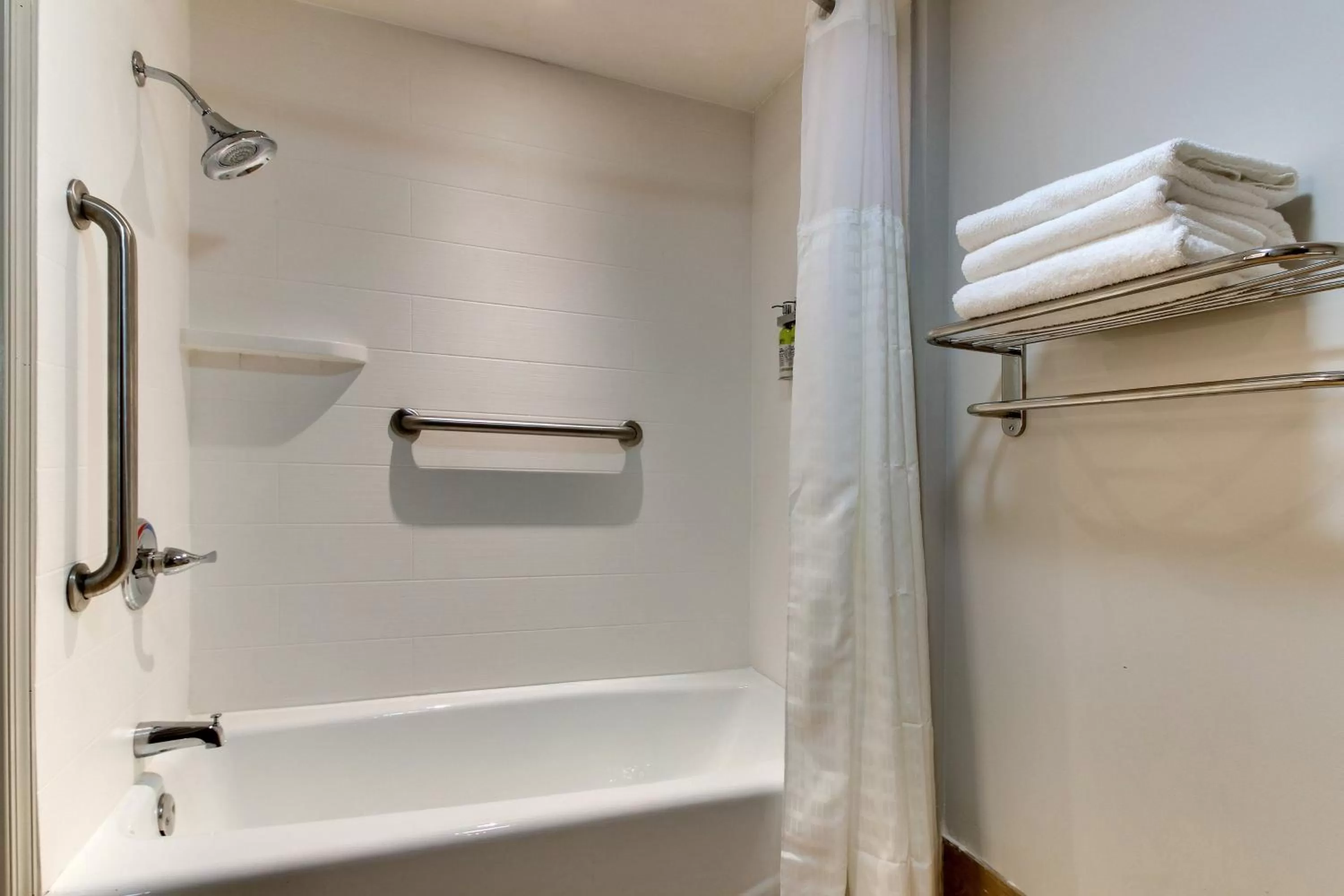 Photo of the whole room in Holiday Inn Express Pittston - Scranton Airport by IHG