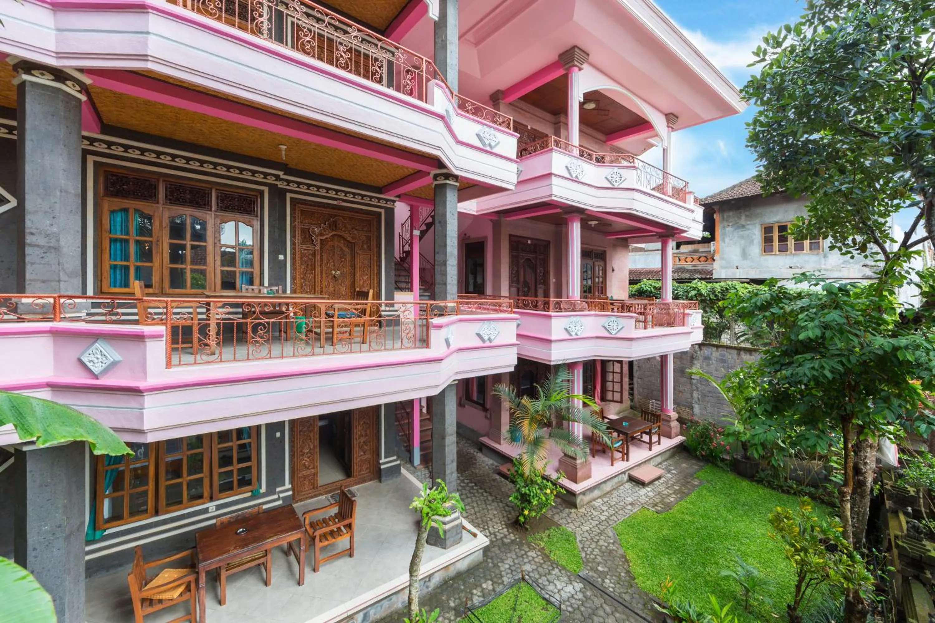 Balcony/Terrace in Sayong House