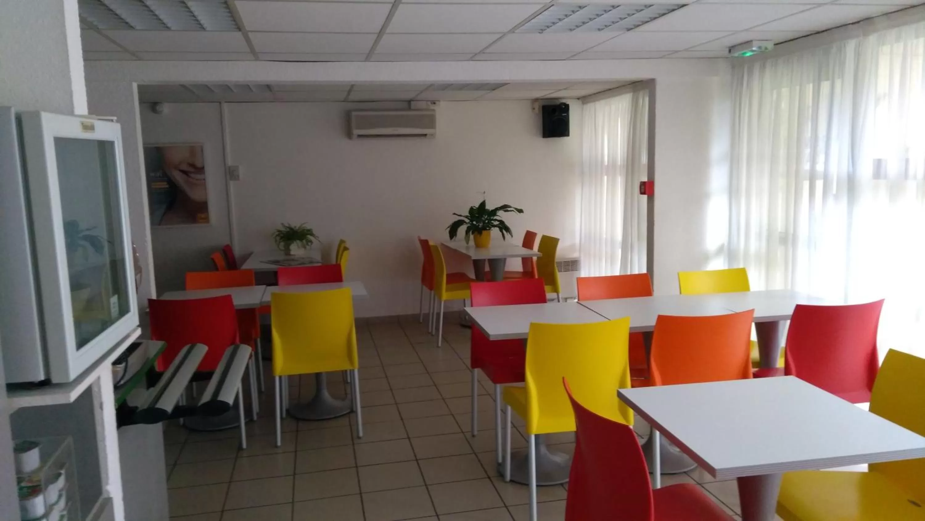 Area and facilities in Premiere Classe La Rochelle Sud - Angoulins