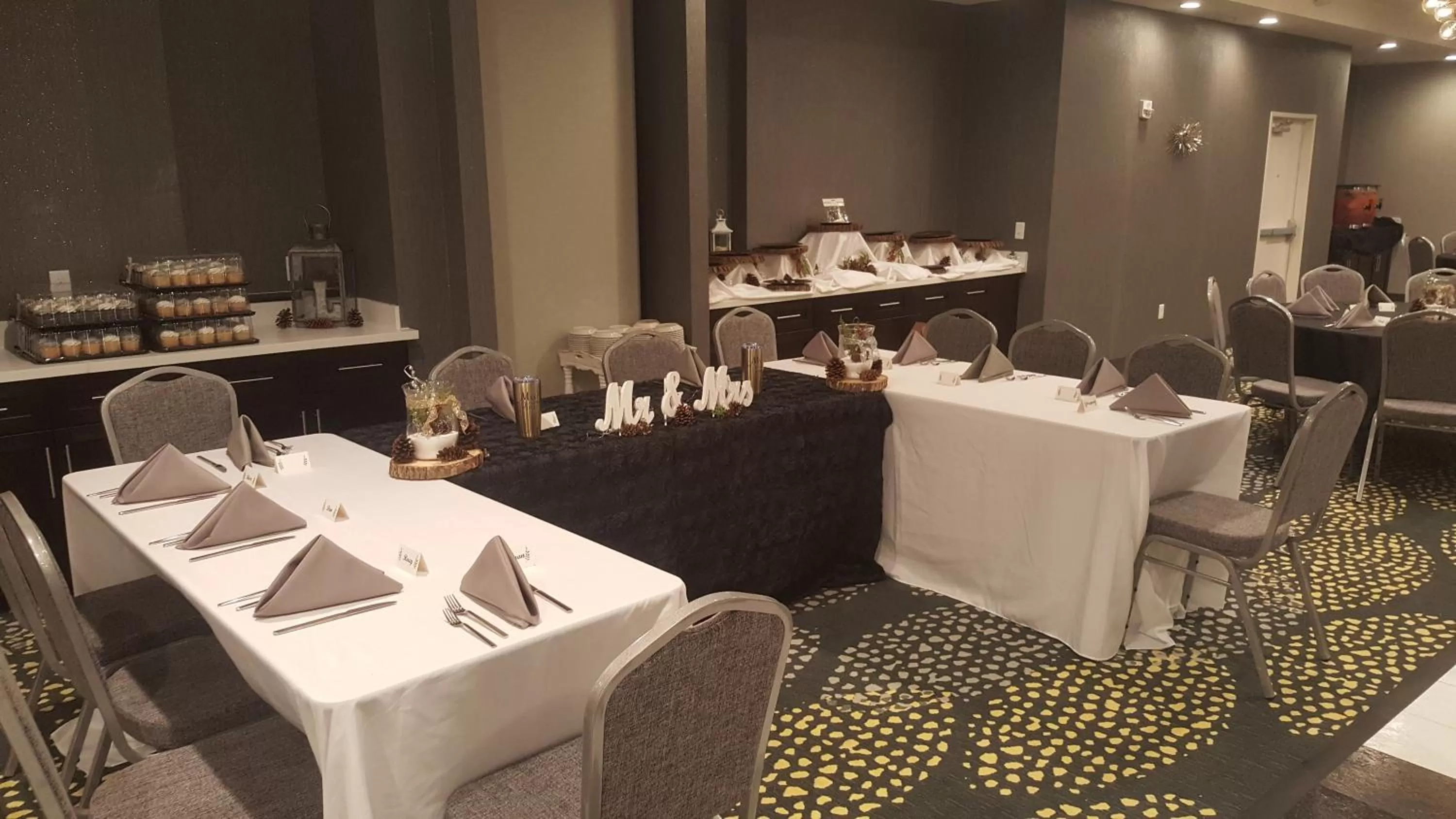 Meeting/conference room in Holiday Inn & Suites Decatur-Forsyth by IHG