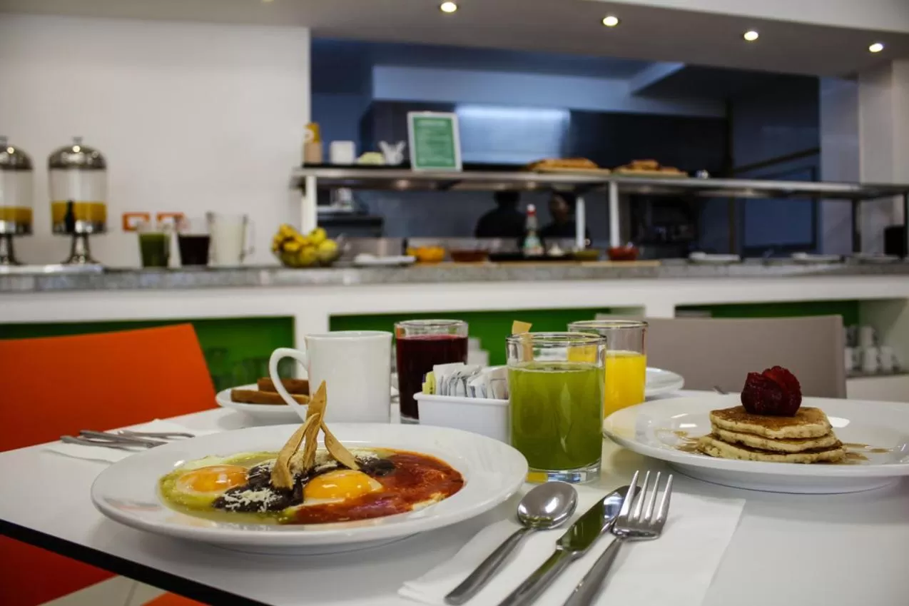 Breakfast in Hotel Star Express Puebla - Central CAPU