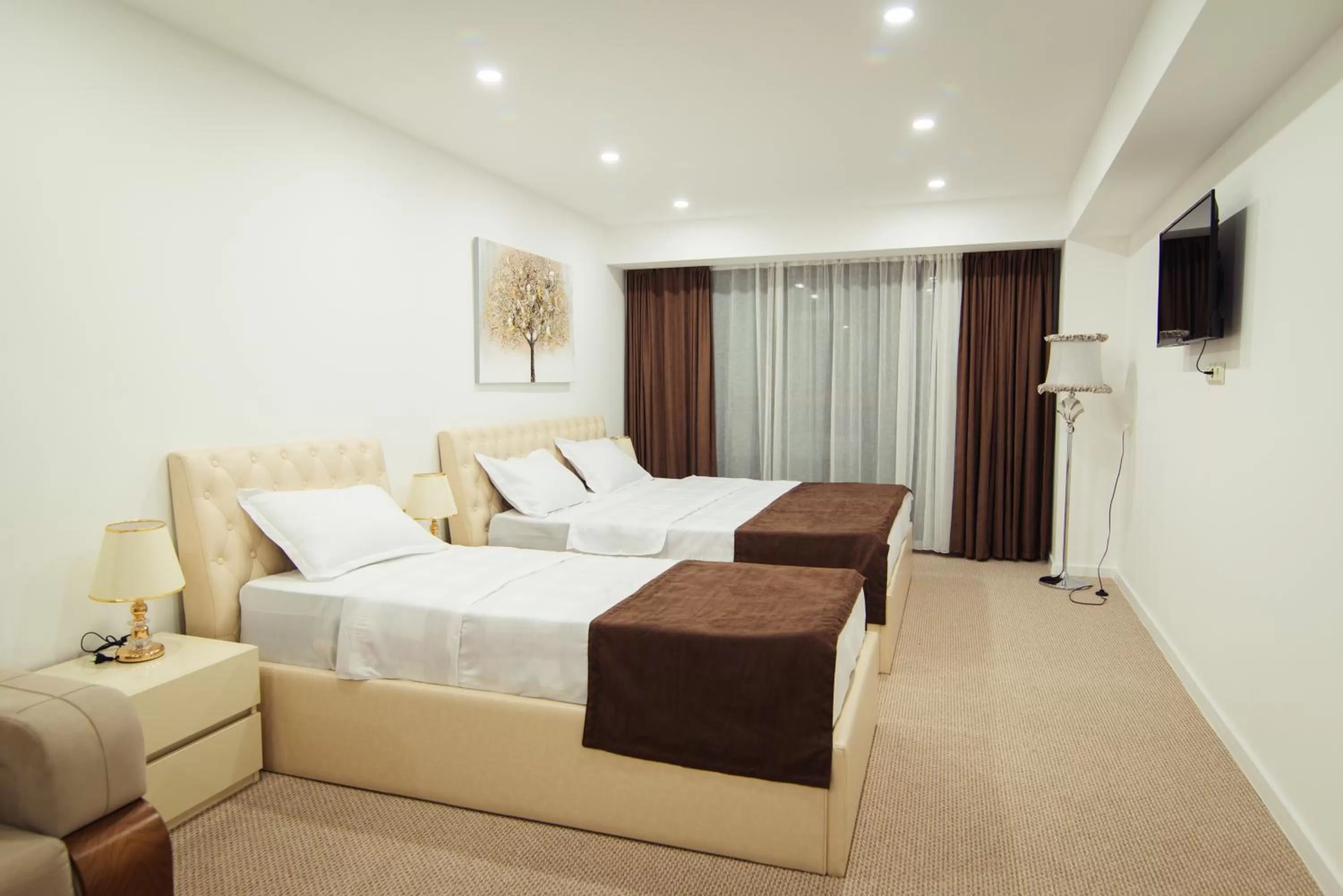 Family Room in Royal Plaza Hotel