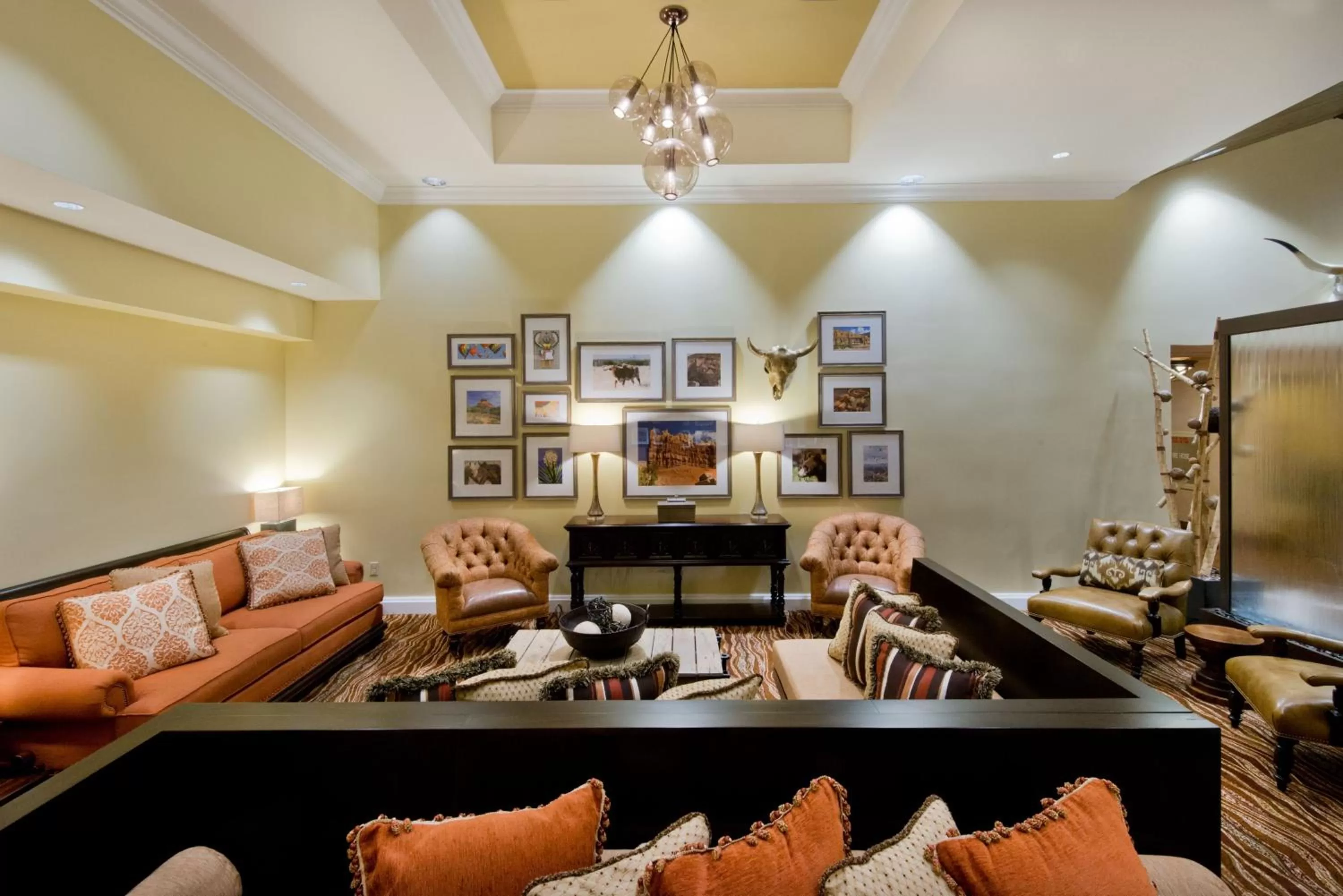 Property building in Albuquerque Crowne Plaza by IHG