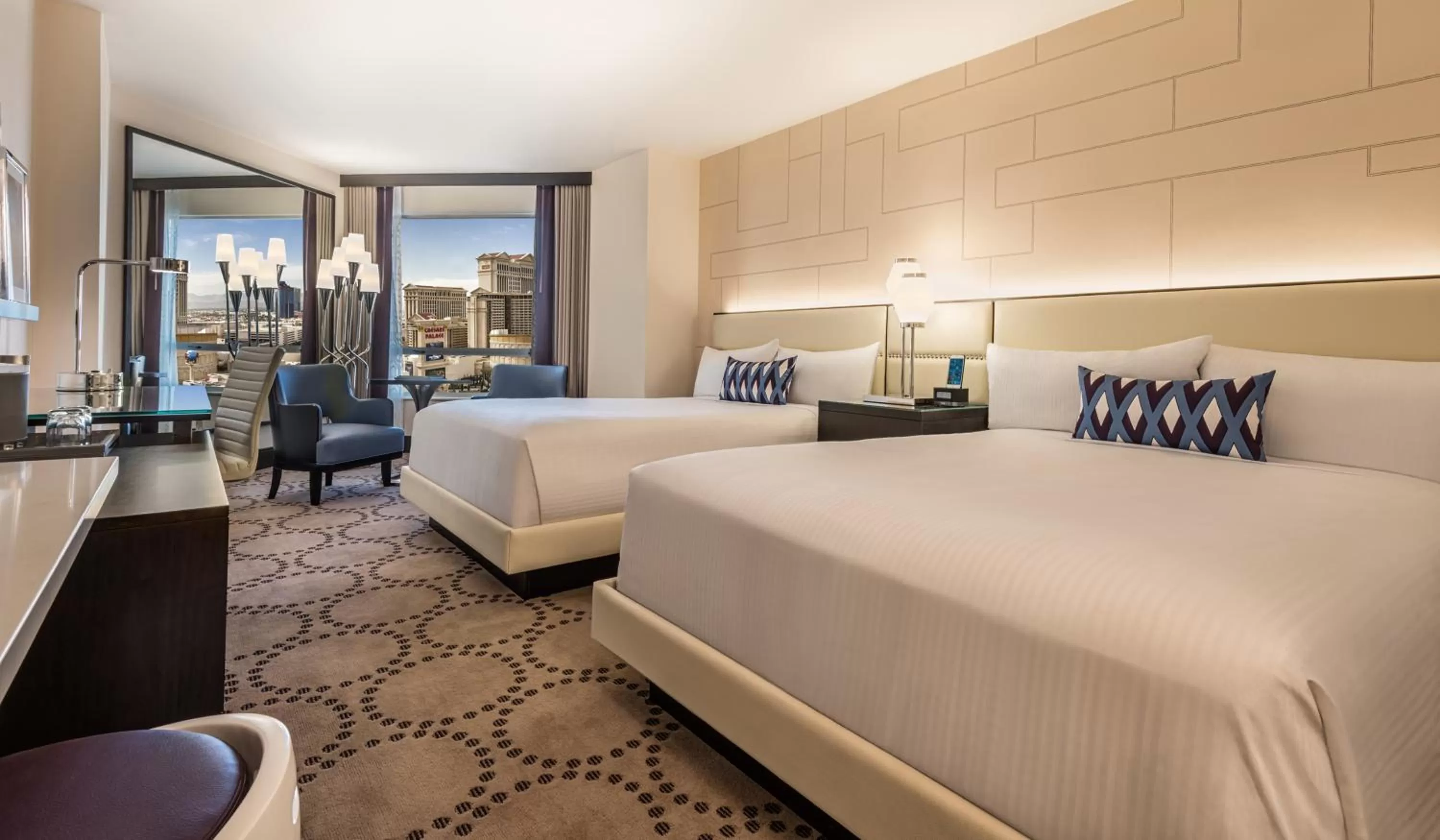 Photo of the whole room, Bed in Harrah's Las Vegas, A Caesars Destination