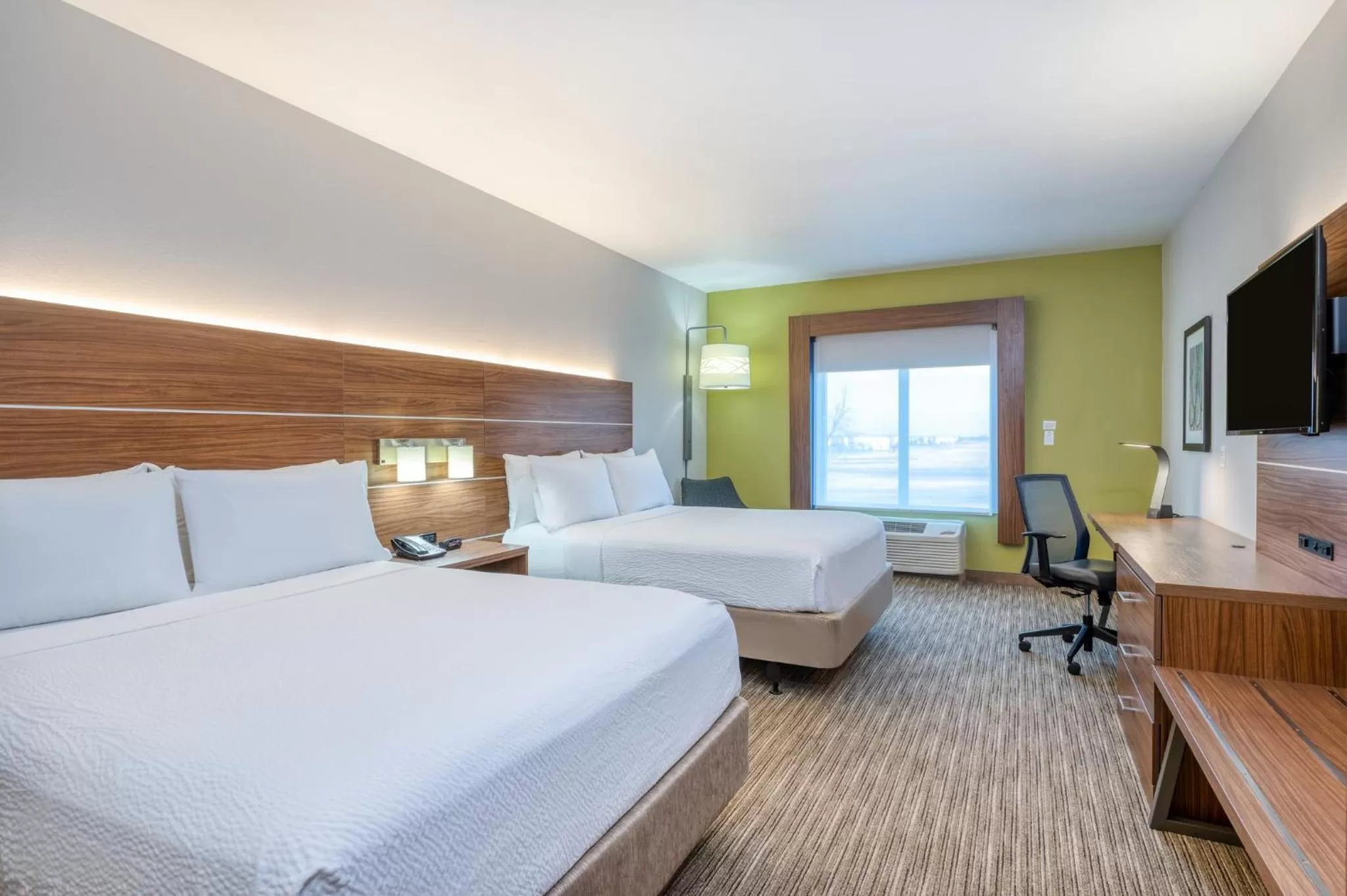 Photo of the whole room, Bed in Holiday Inn Express Troy by IHG