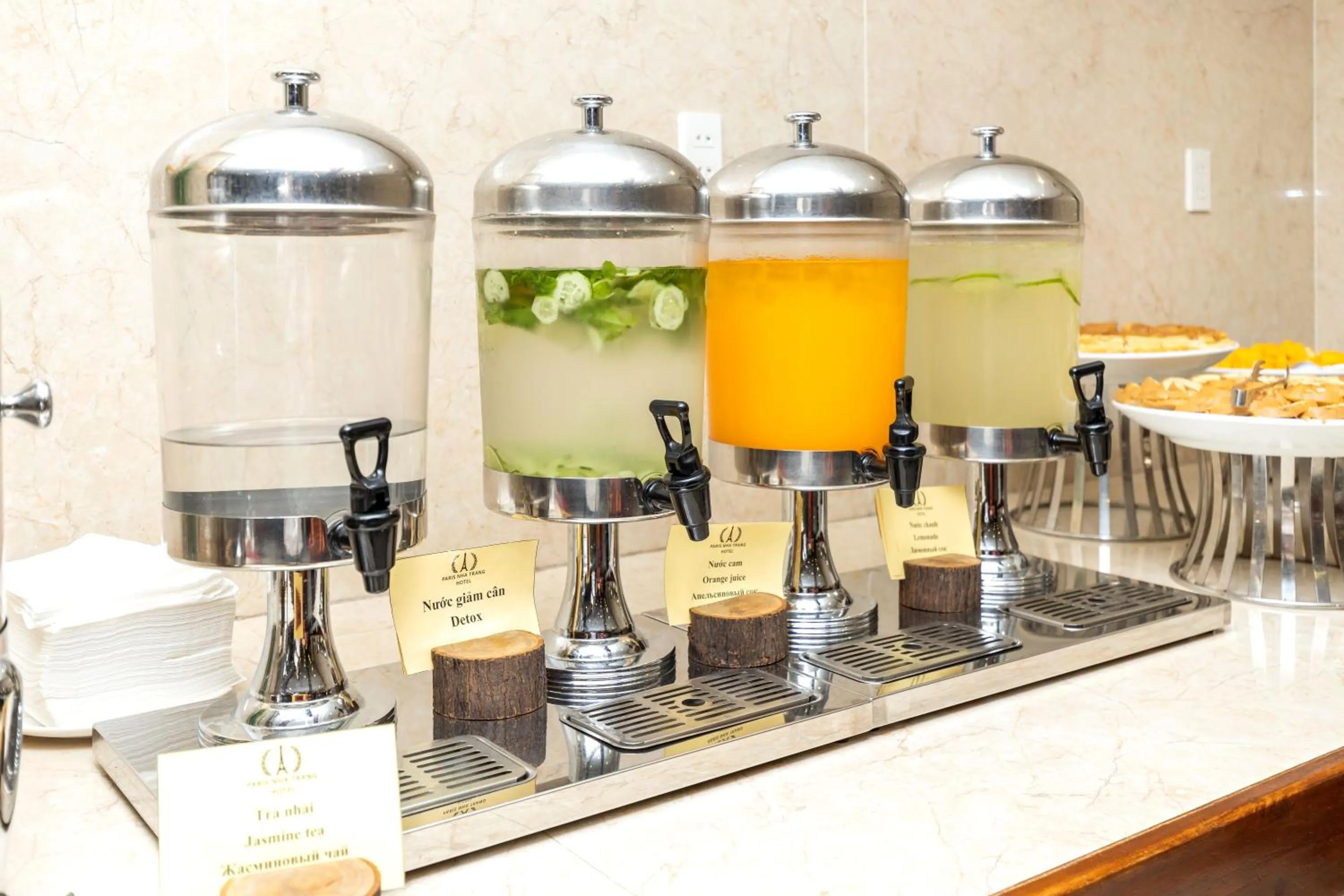 Restaurant/places to eat in Paris Luxury Hotel & Apartment Nha Trang