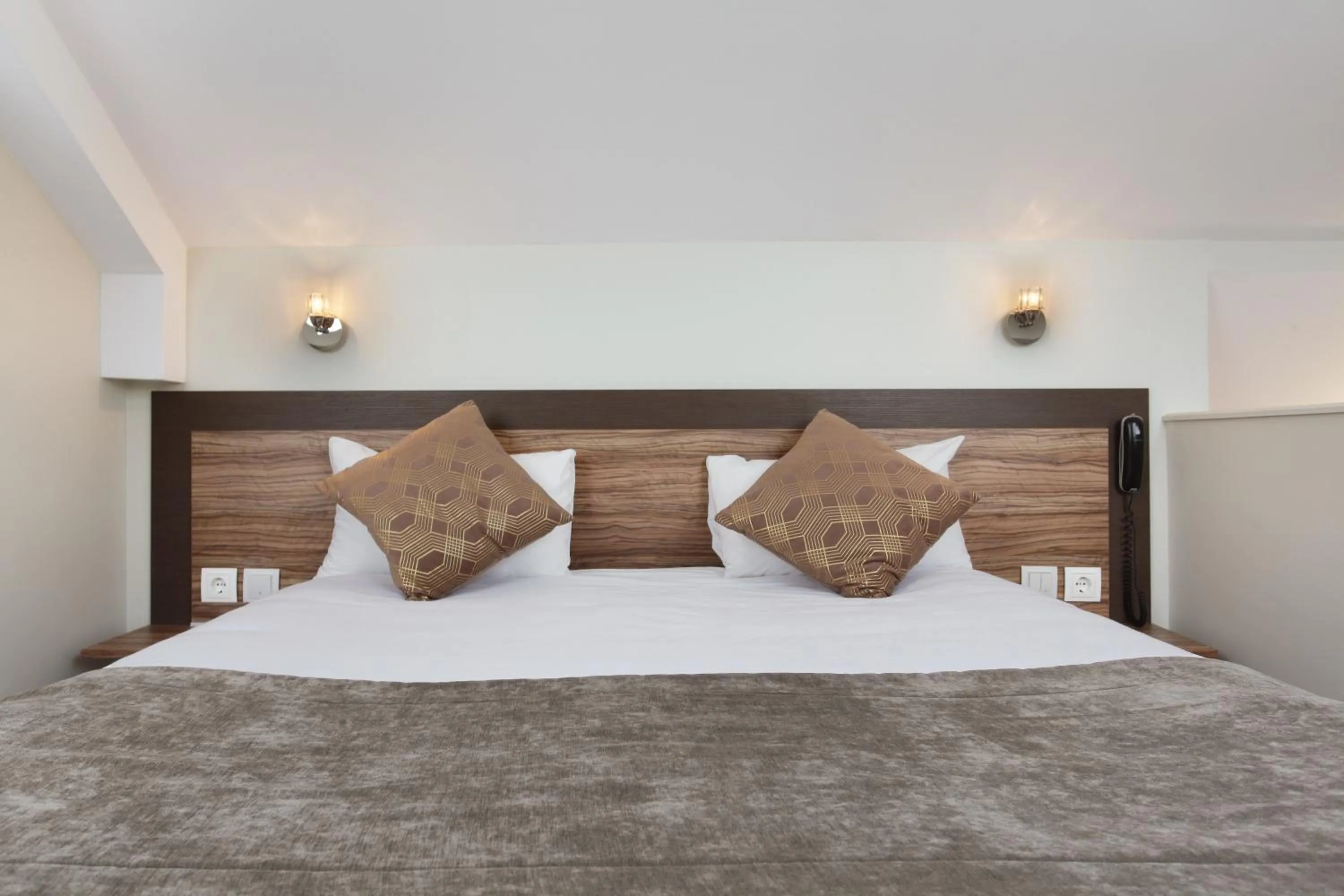 Bed in Hotel Apolonia Paris Mouffetard, Sure Hotel Collection by Best Western