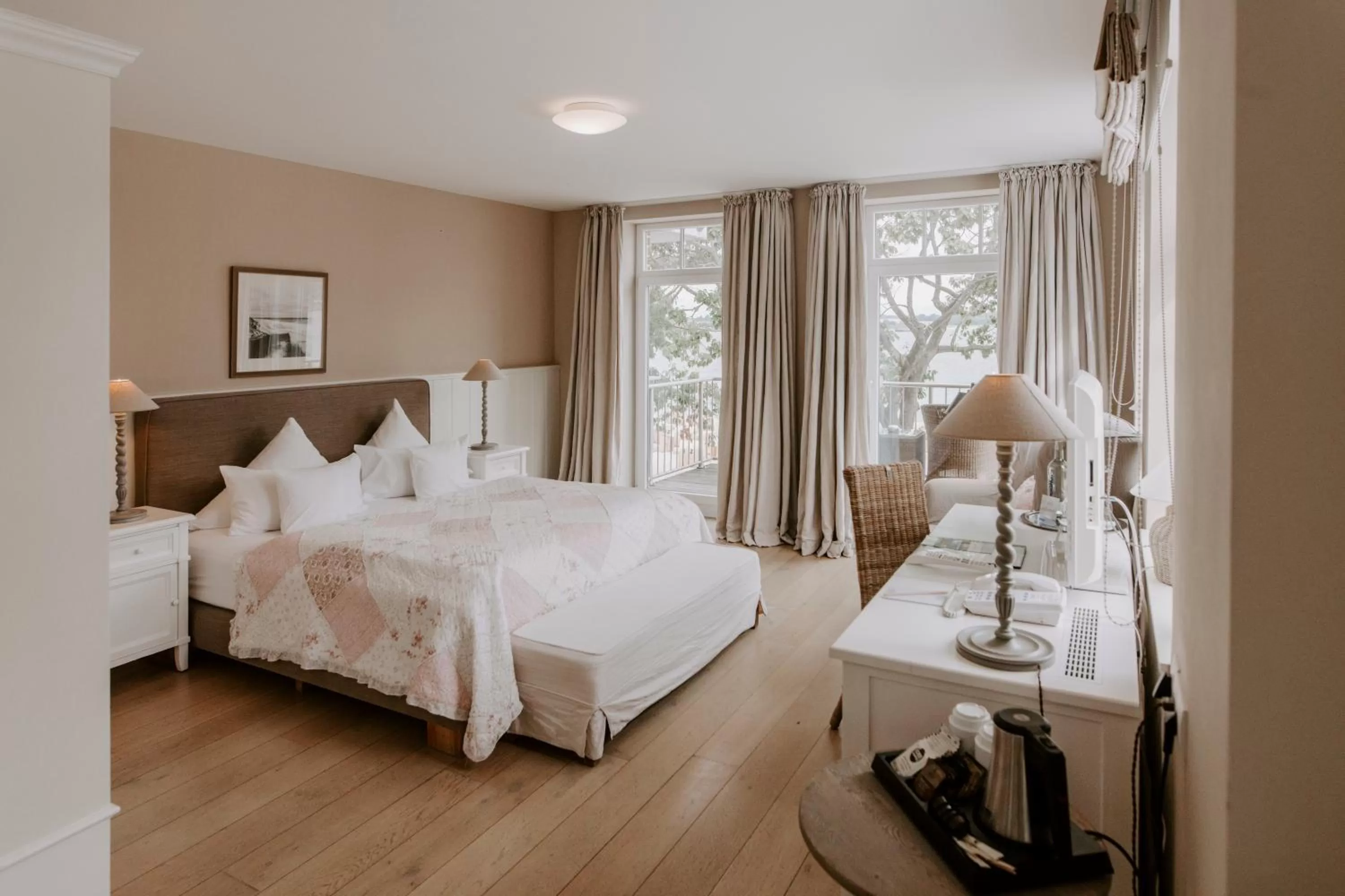 Corner Junior Suite - Sea Side in StrandHotel Seeblick, Ostseebad Heikendorf