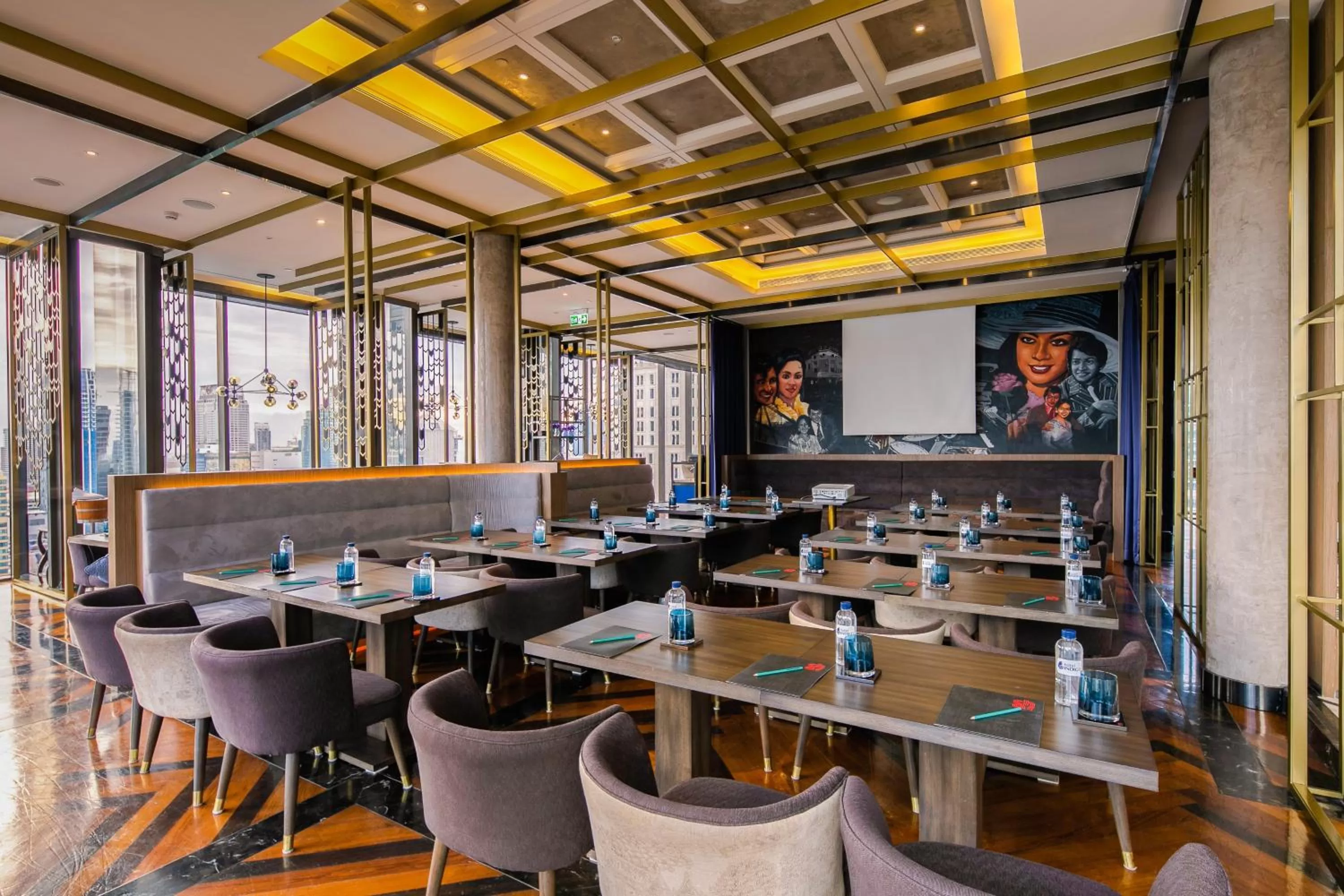 Meeting/conference room in Hotel Indigo Bangkok Wireless Road by IHG