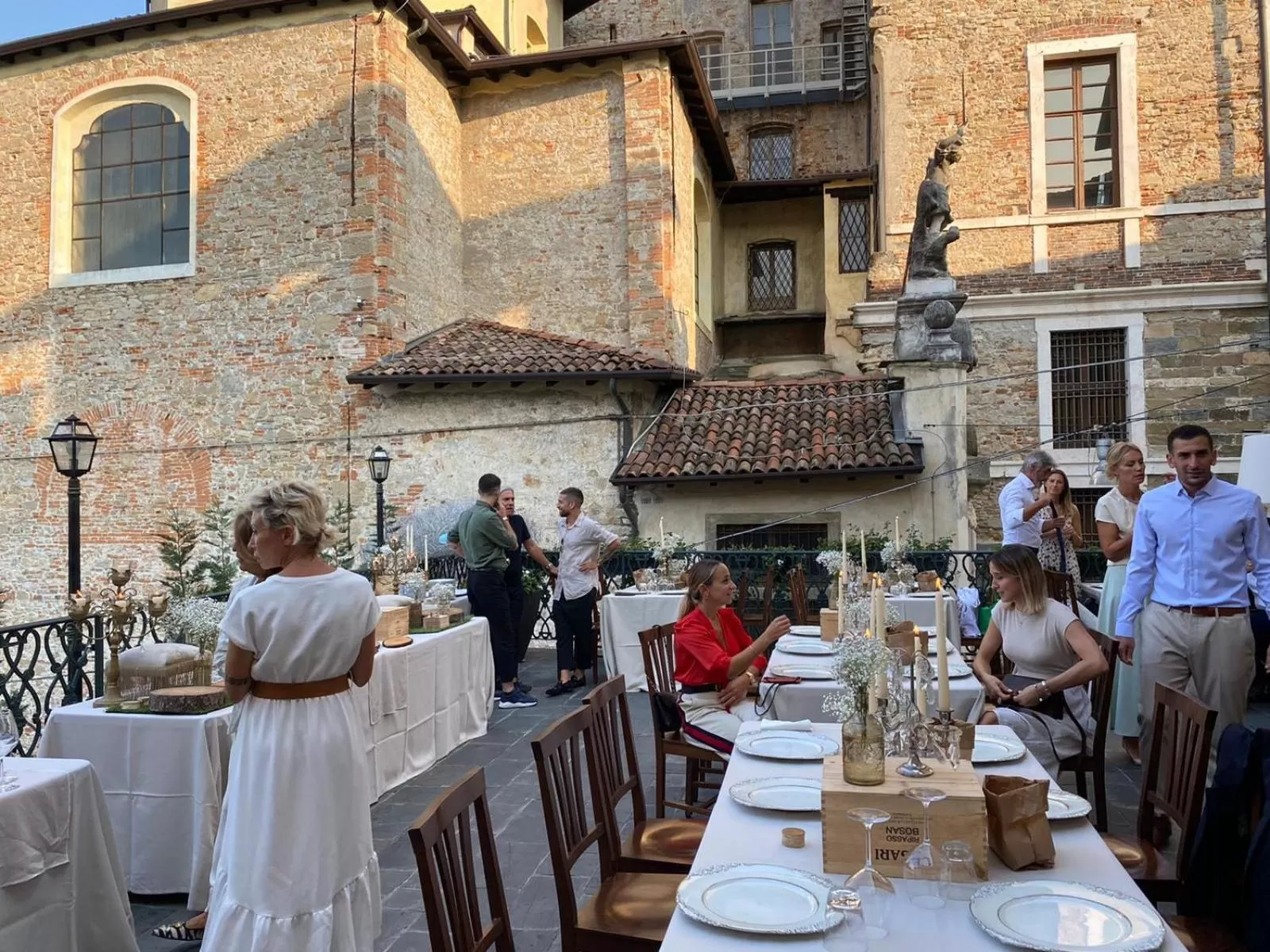 Restaurant/places to eat in Il Sole