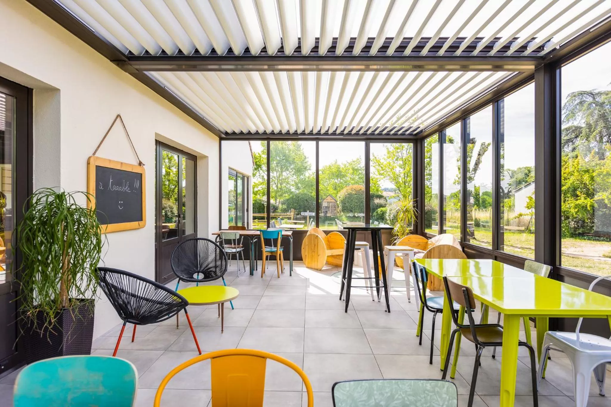 Patio in greet hôtel Angoulême