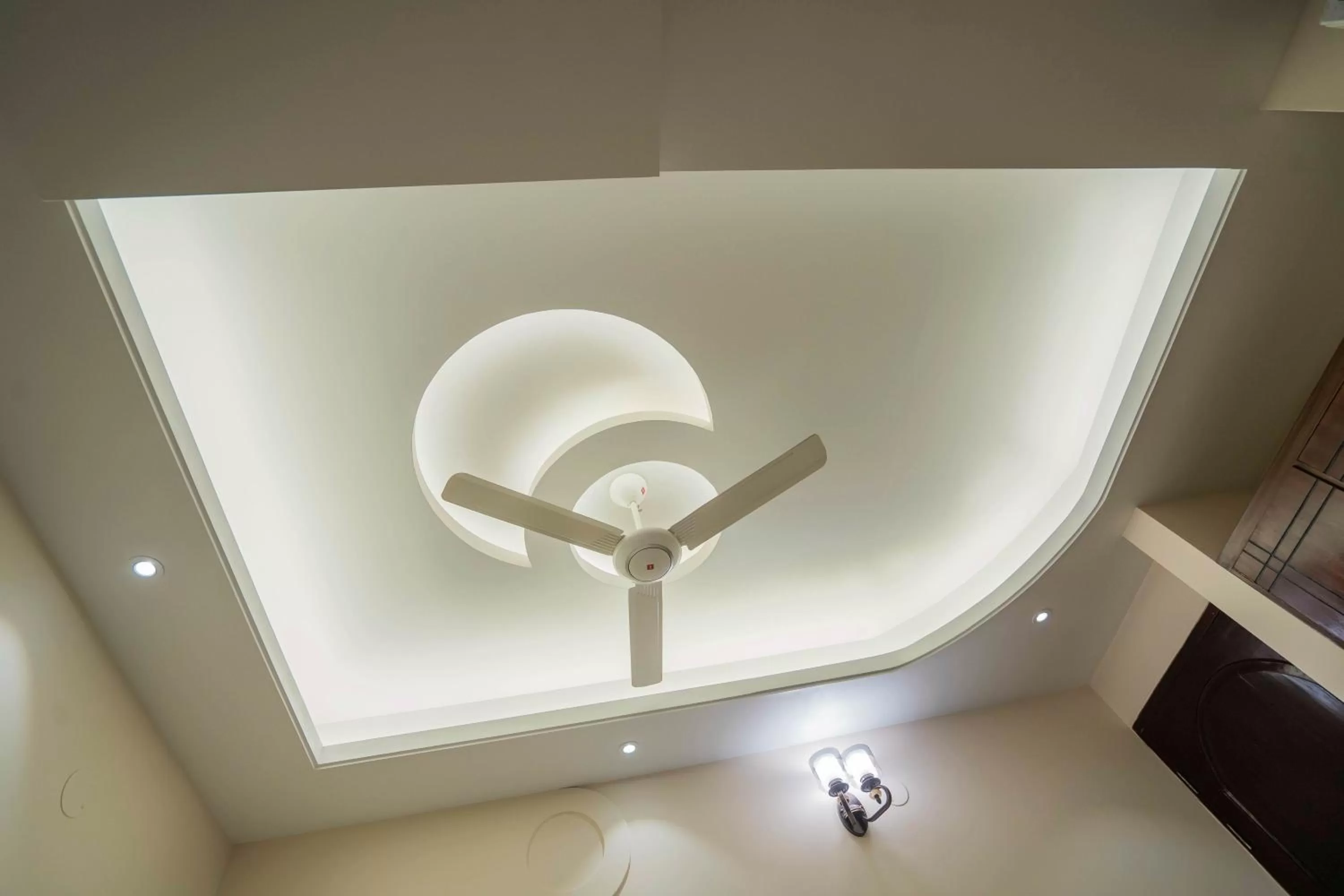 fireplace in Central Inn Dhaka City Centre