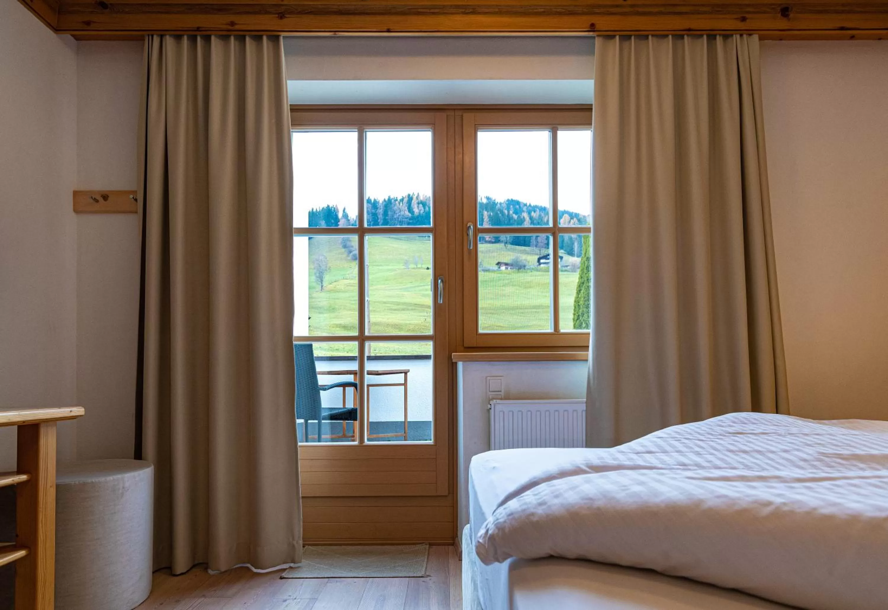 Garden view, Bed in Hotel und Alpen Apartments mit Sauna - Bürglhöh