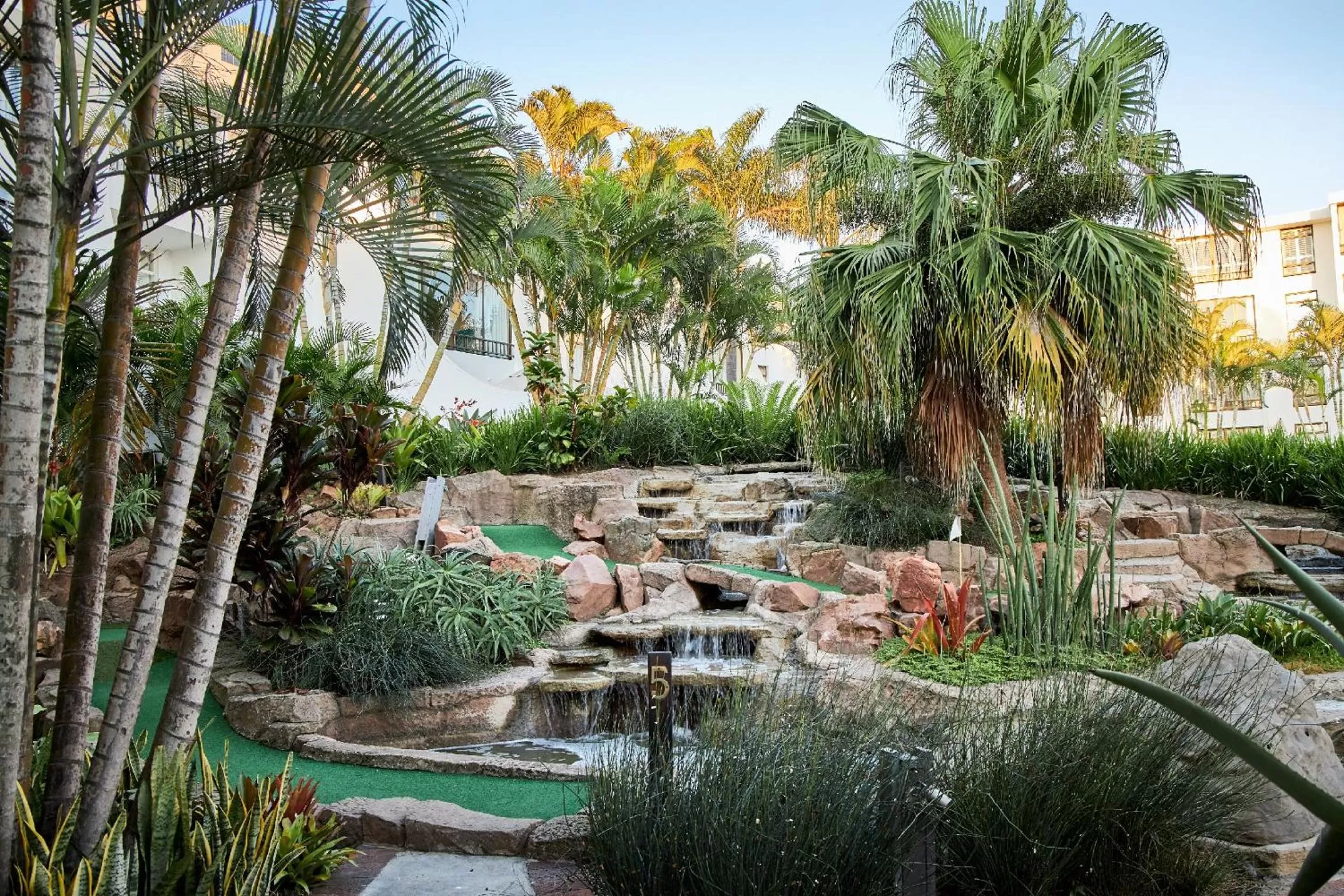 Garden in First Group Breakers Resort - Official