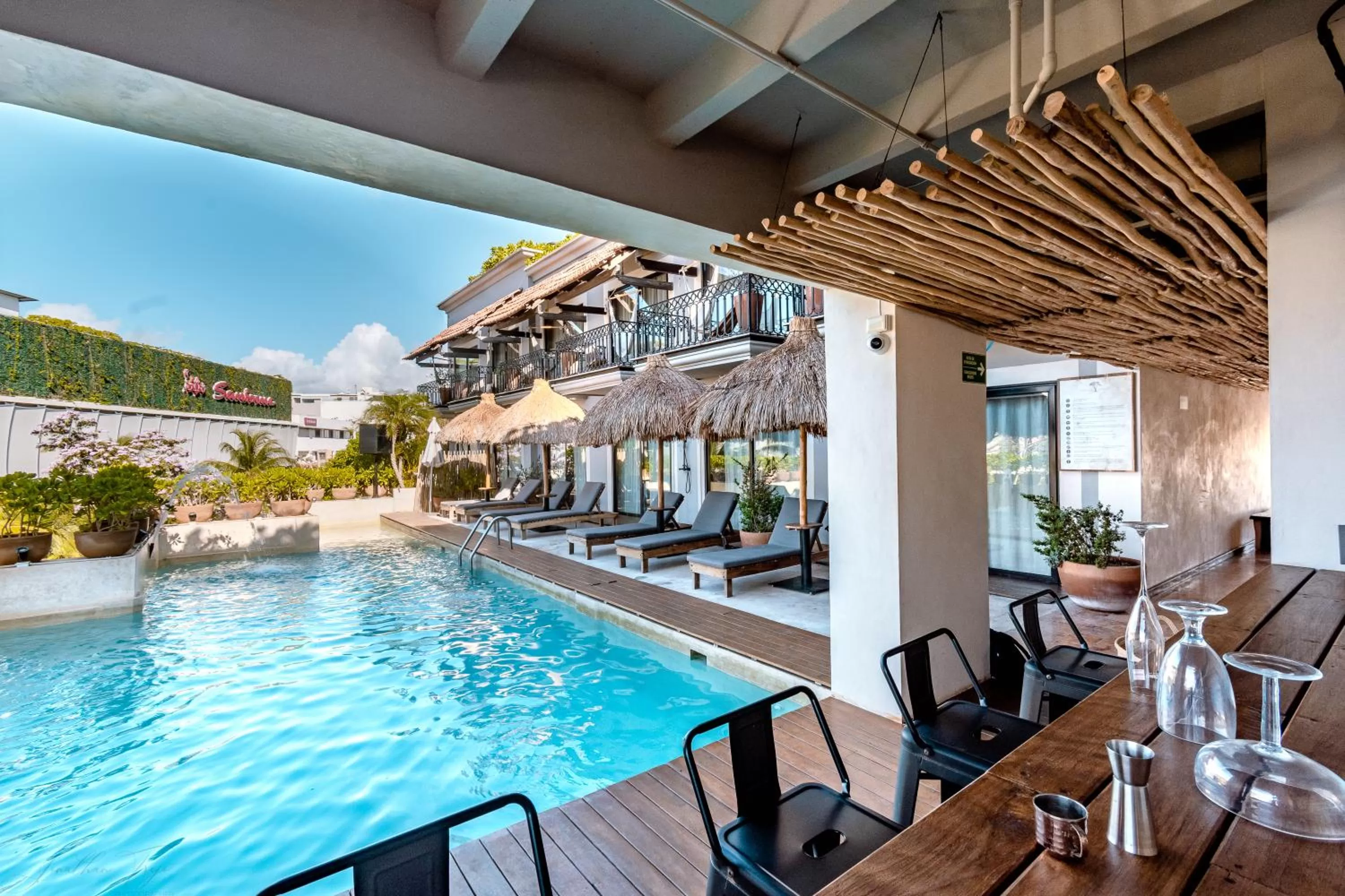 Swimming pool in Caribbean Paradise Hotel & Spa - 5th Avenue