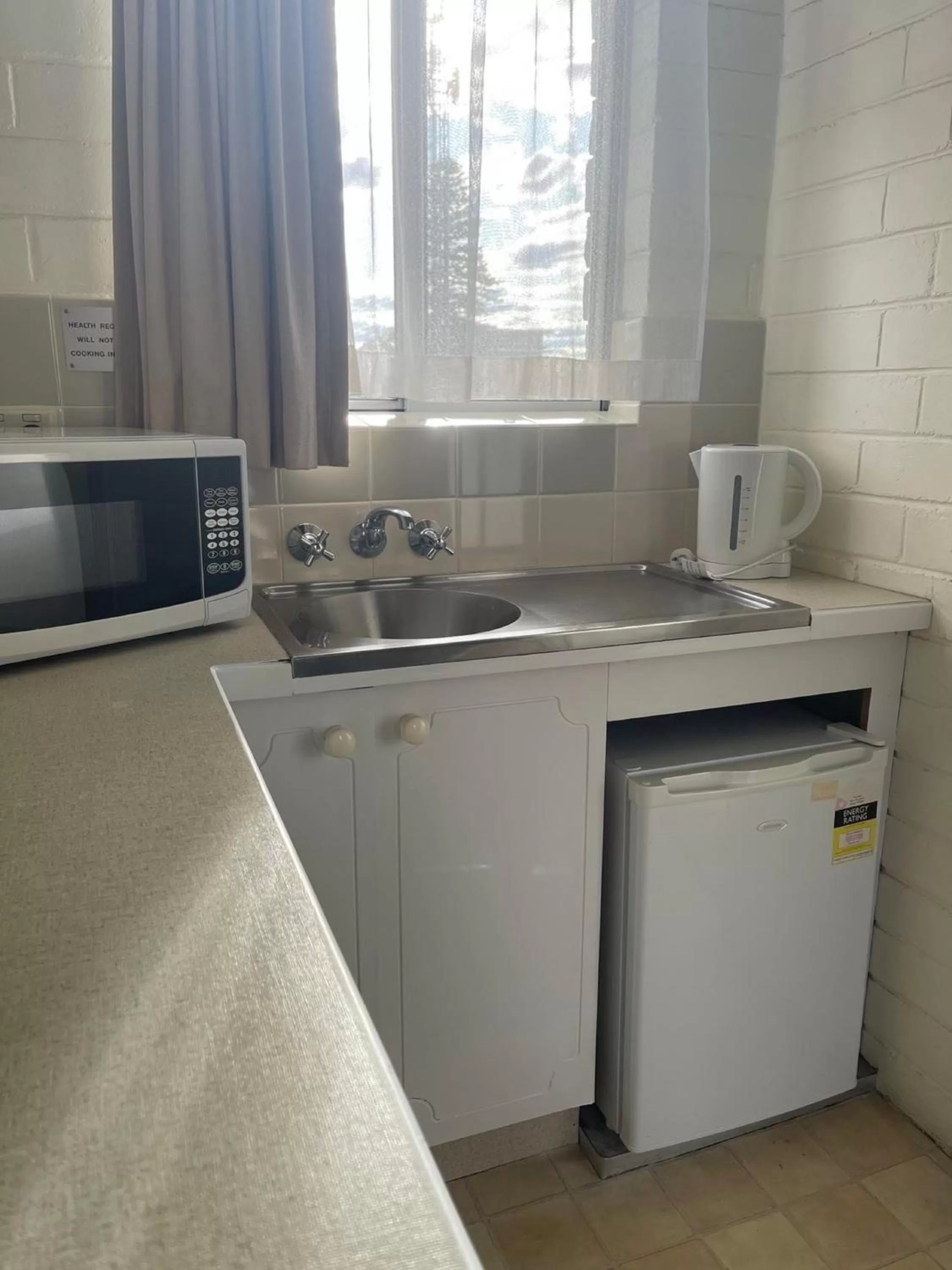 Coffee/tea facilities in Forster Motor Inn