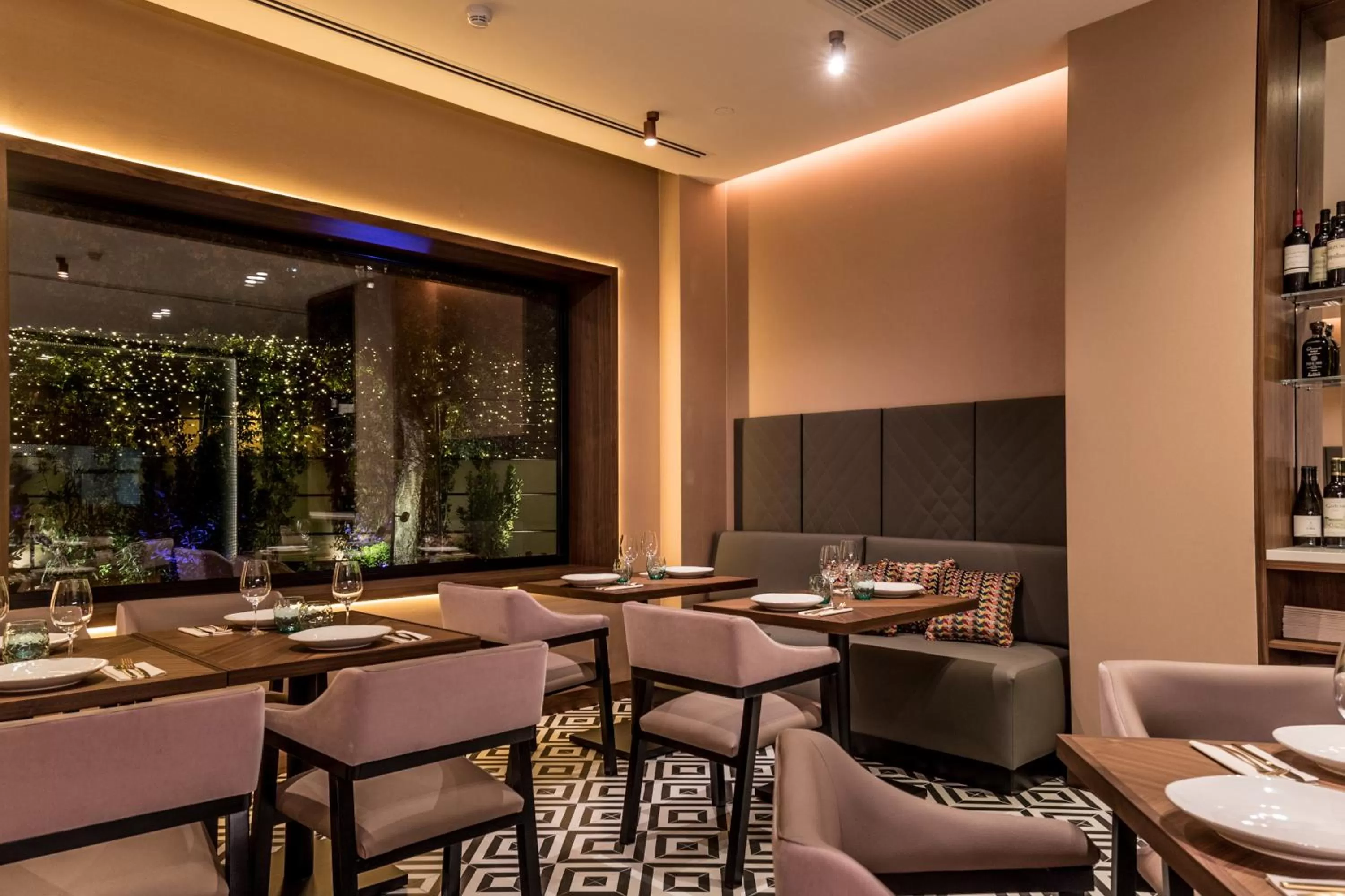 Restaurant/places to eat in Mercure Lugo Centro