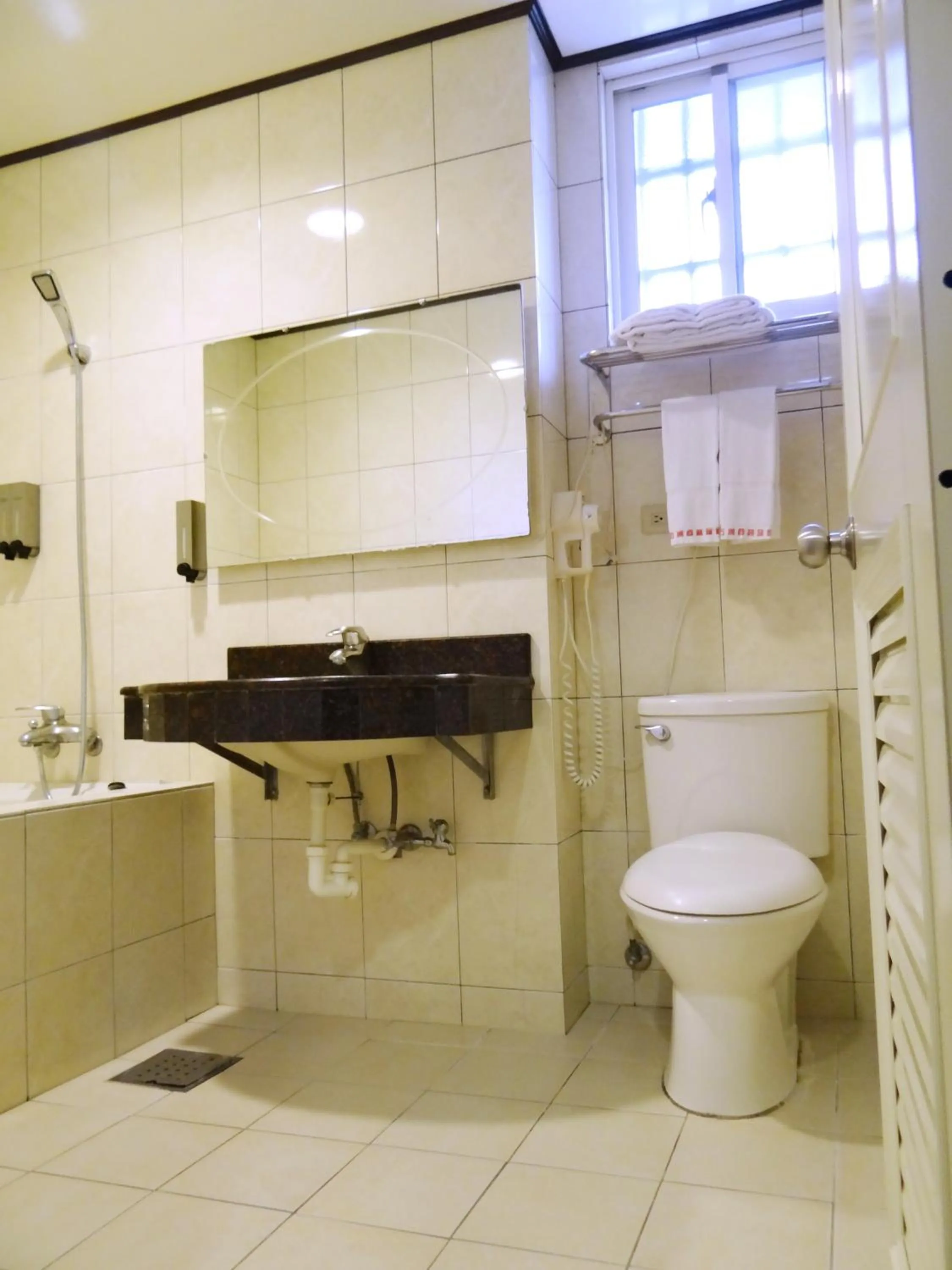 Bathroom in Wuzhou Hotel