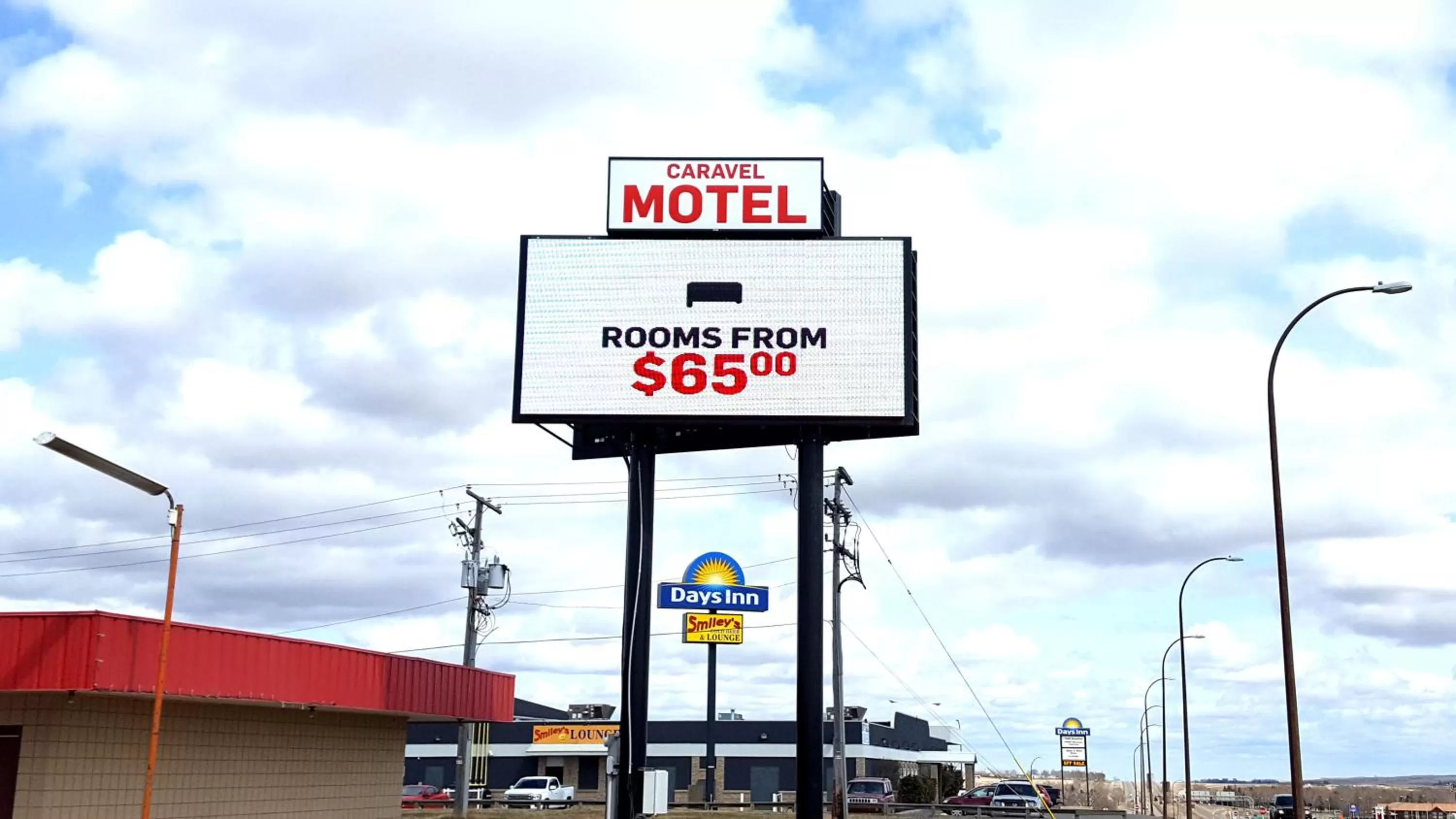 Property Logo/Sign in Caravel Motel