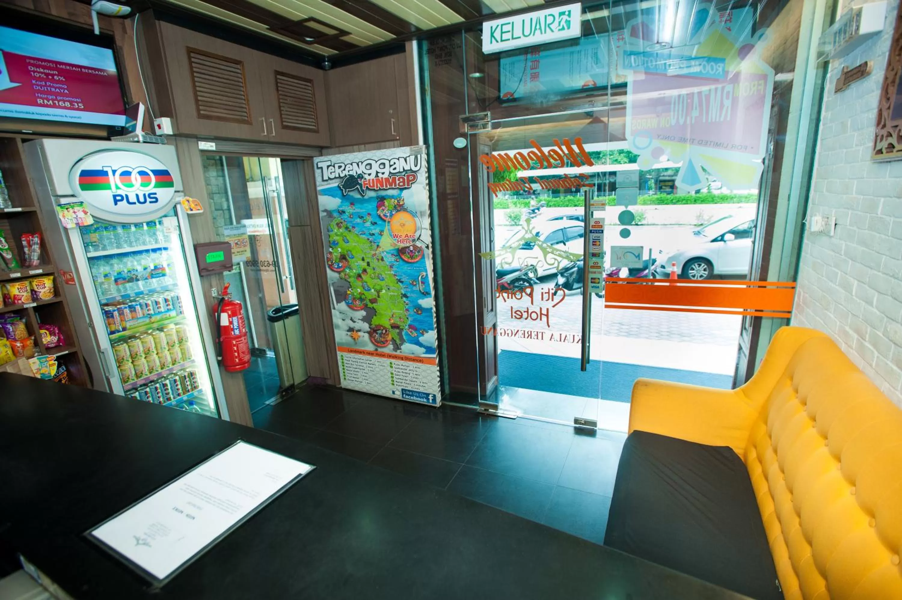 On-site shops in DJ Citi Point Hotel