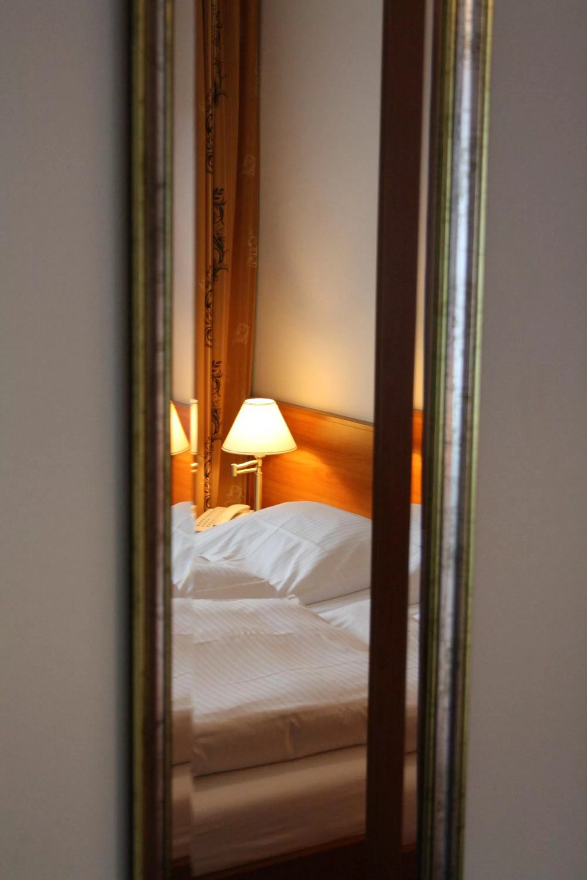 Bed in Hotel König-Stuben