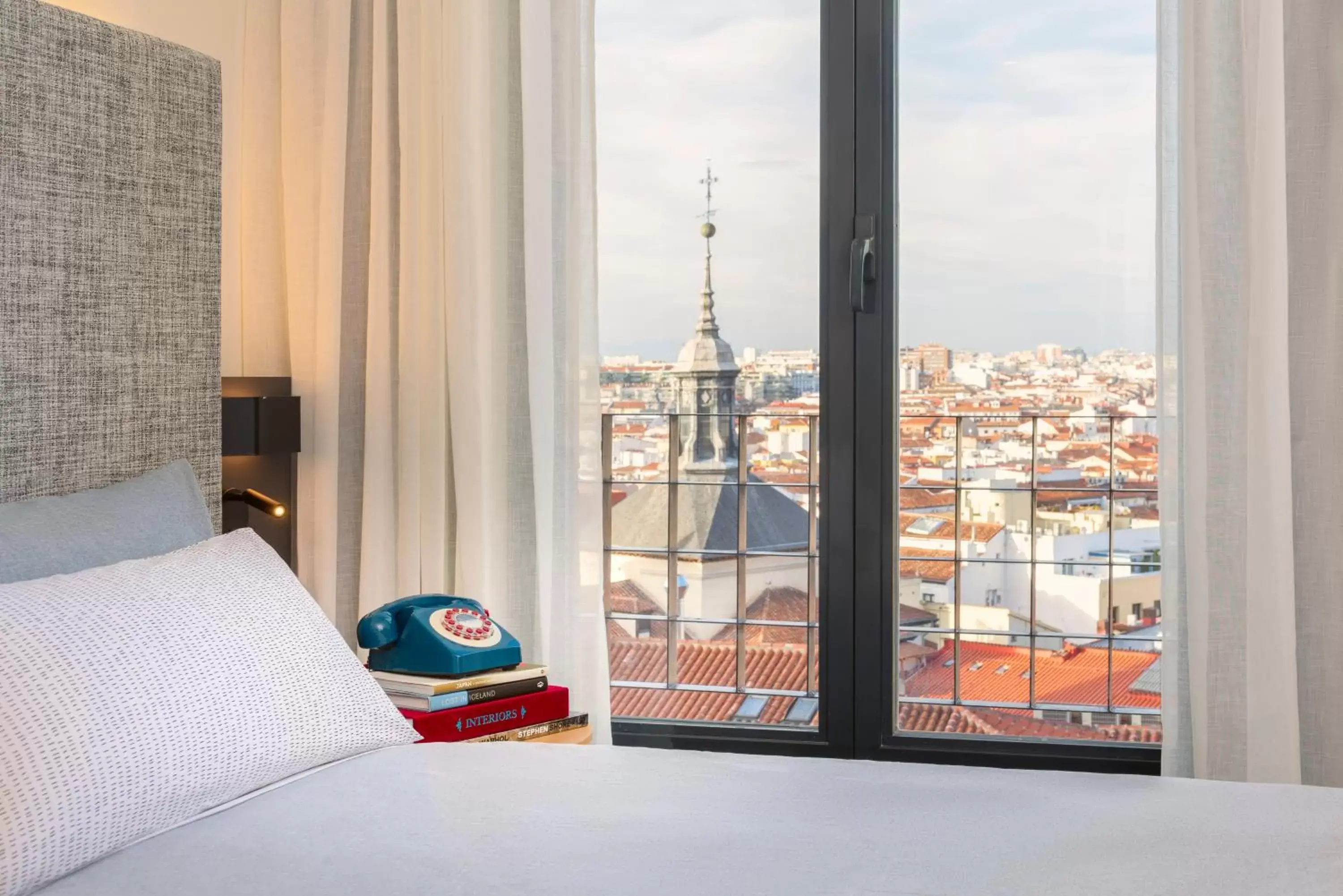 The Innside Room with Rooftop View in INNSIDE by Meliá Madrid Gran Vía The Innside Room with Rooftop View in INNSIDE by Meliá Madrid Gran Vía