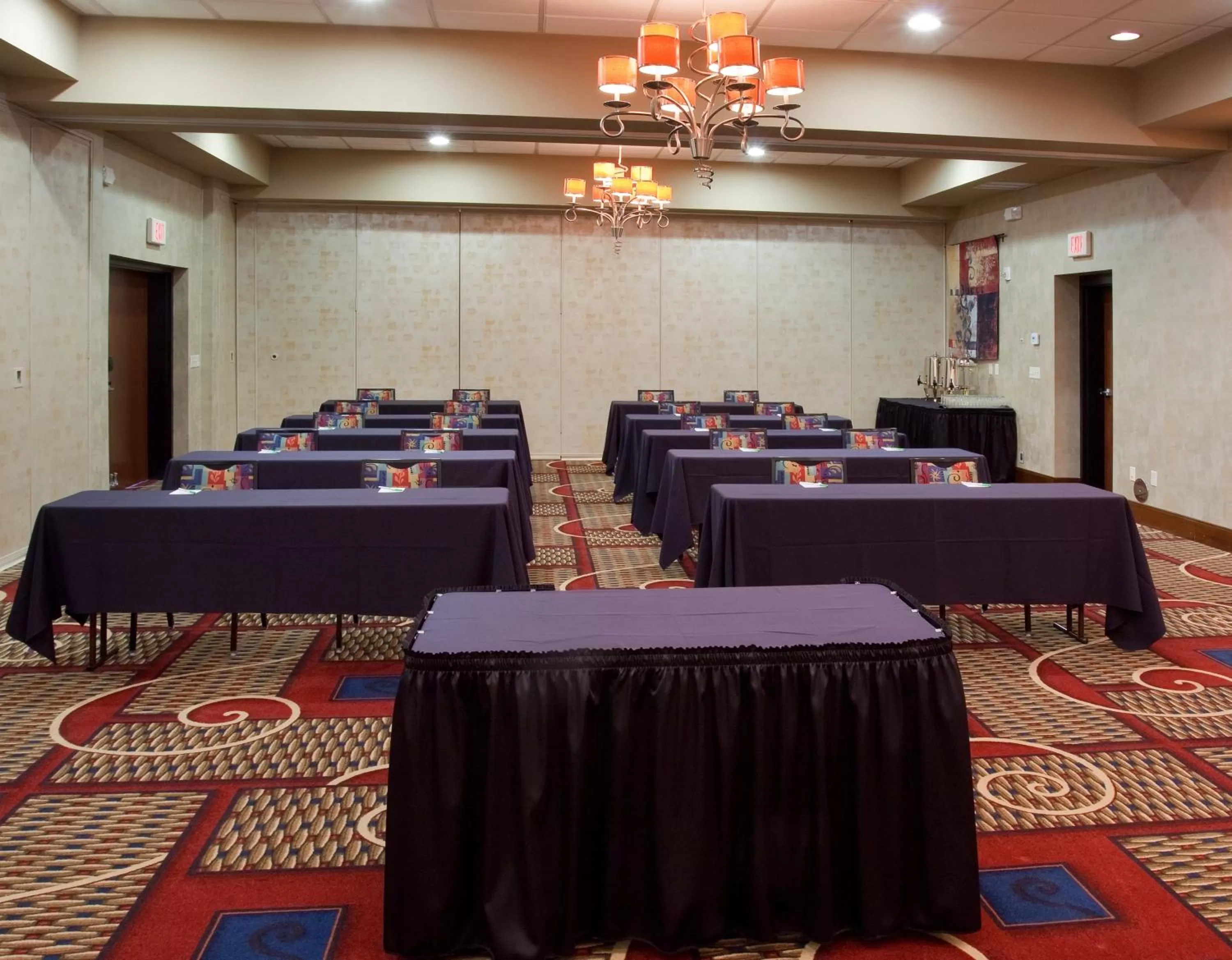 Meeting/conference room in Holiday Inn & Suites Salt Lake City - Airport West by IHG
