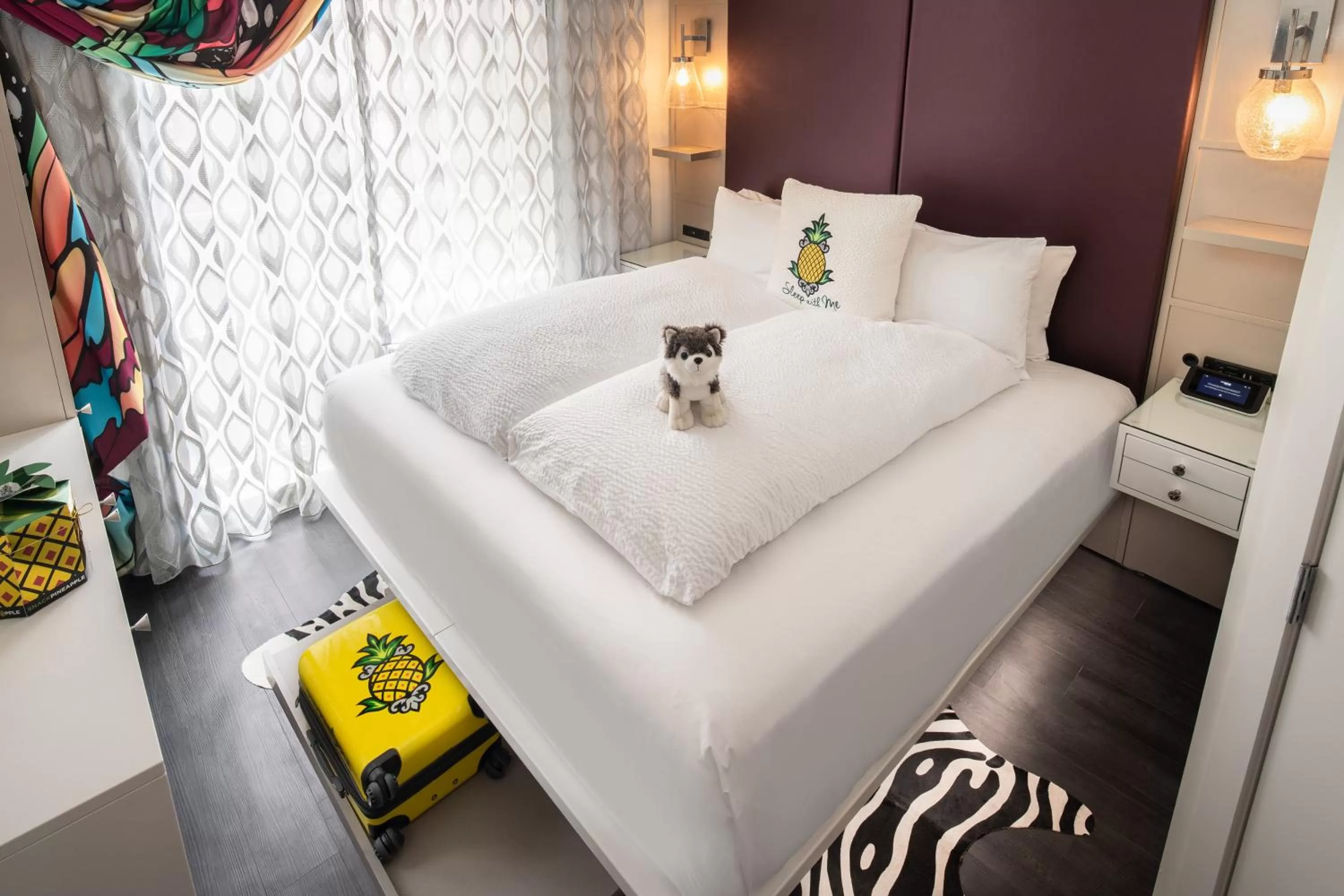 Bed in Staypineapple, An Artful Hotel, Midtown New York