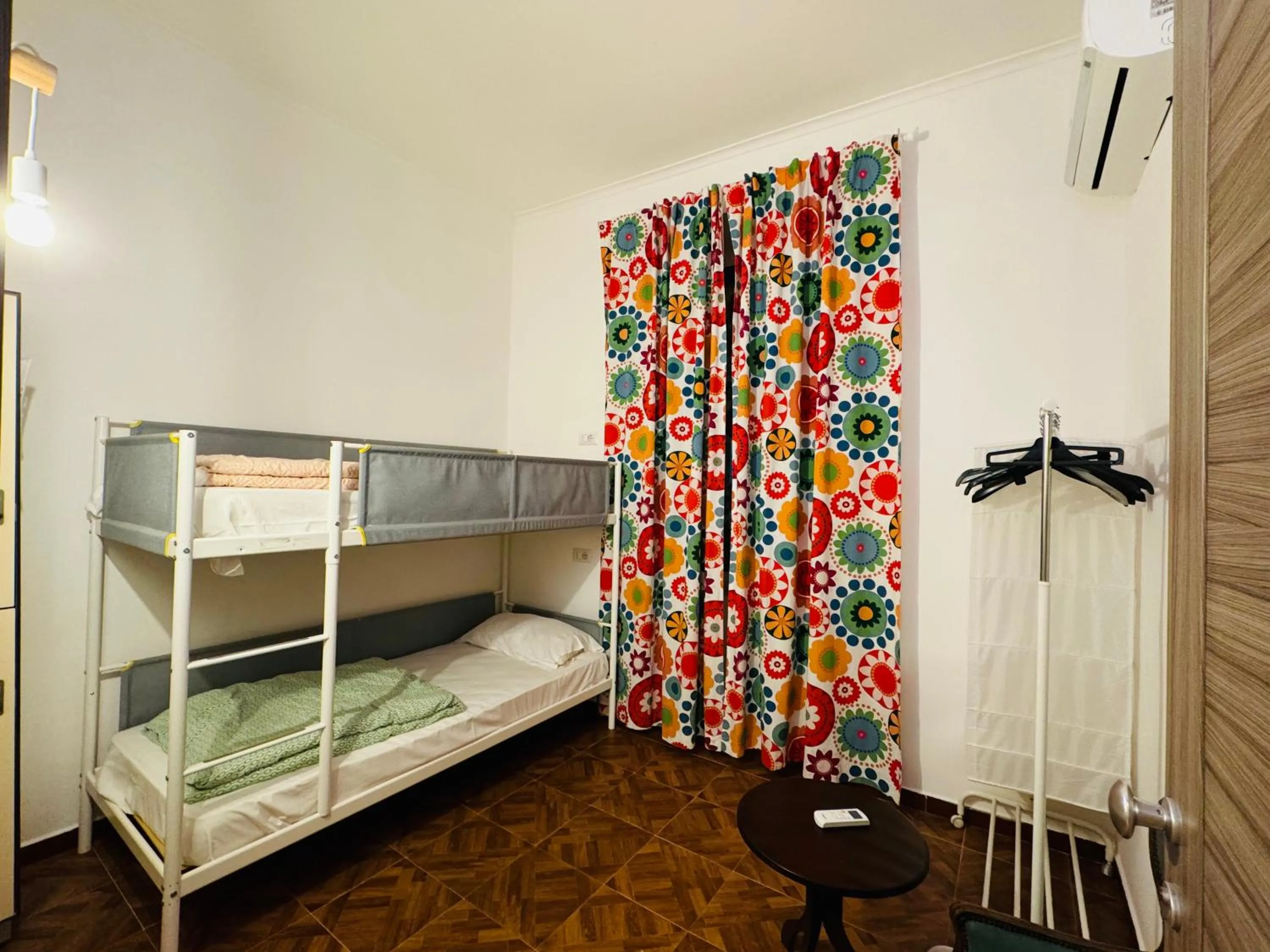 Bedroom, Bed in Hostel Mancini Naples