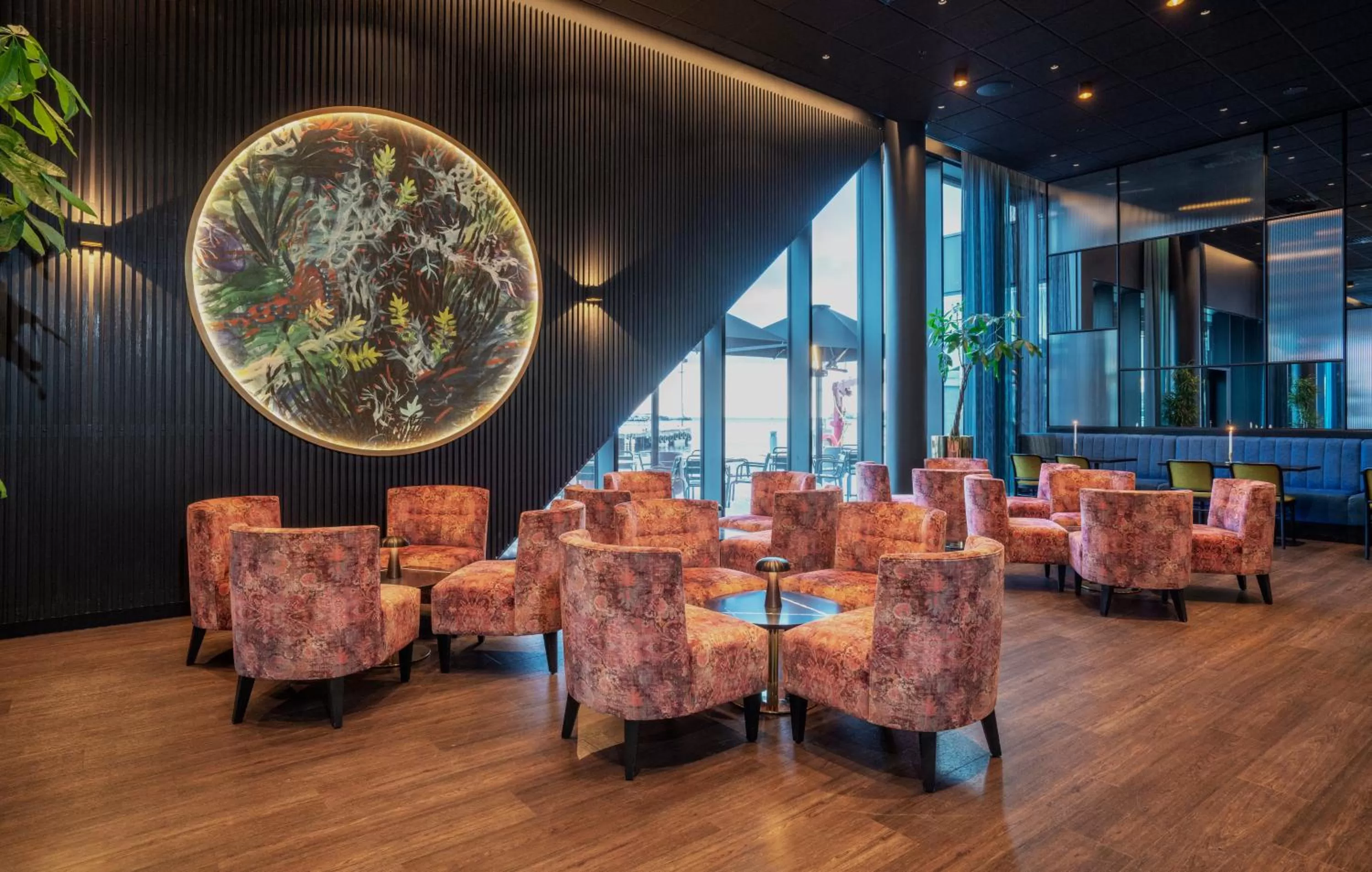 Lounge or bar in Thon Hotel Svolvær