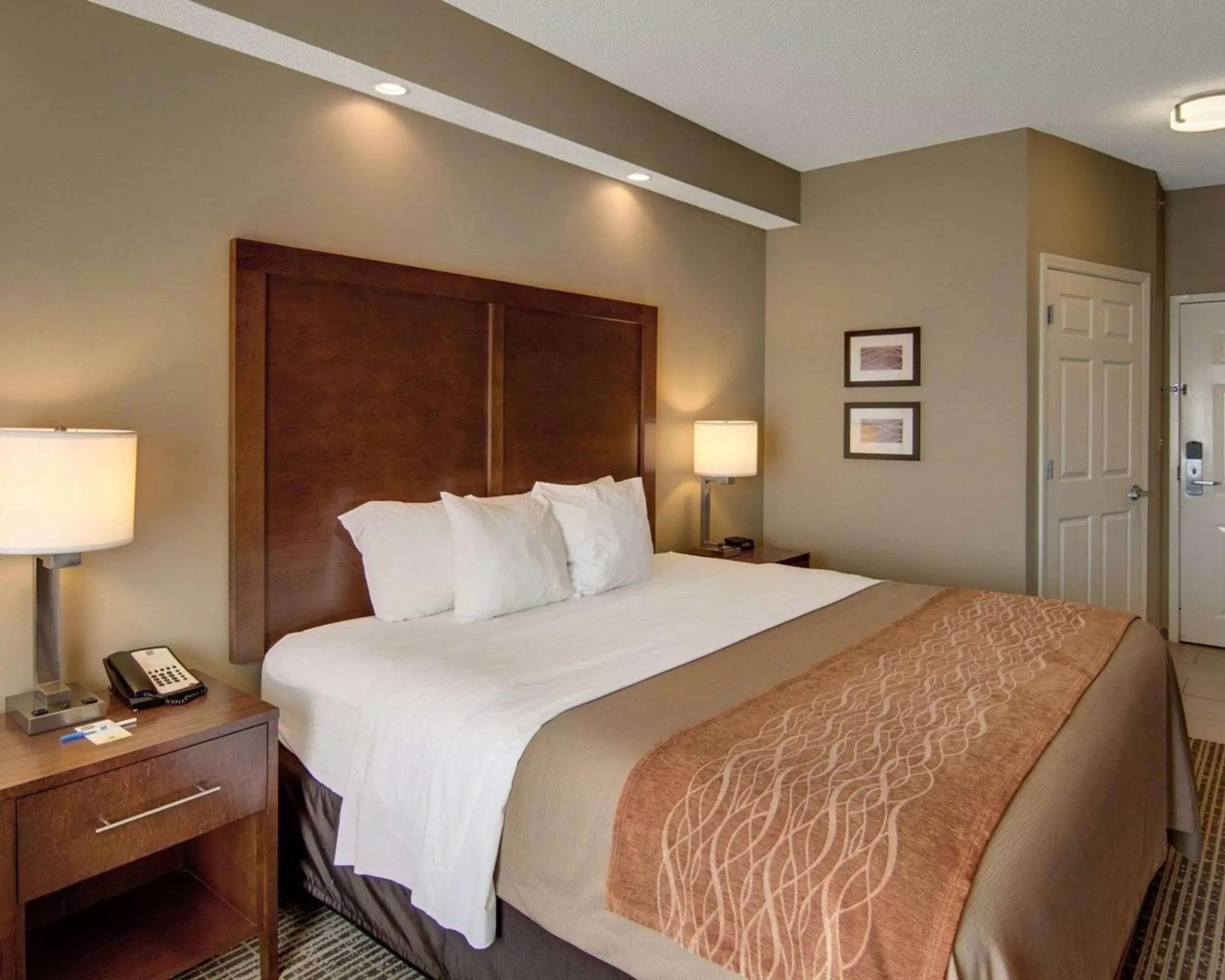 King Room - Accessible/Non-Smoking in Comfort Inn West Monroe near Sports & Events Center King Room - Accessible/Non-Smoking in Comfort Inn West Monroe near Sports & Events Center