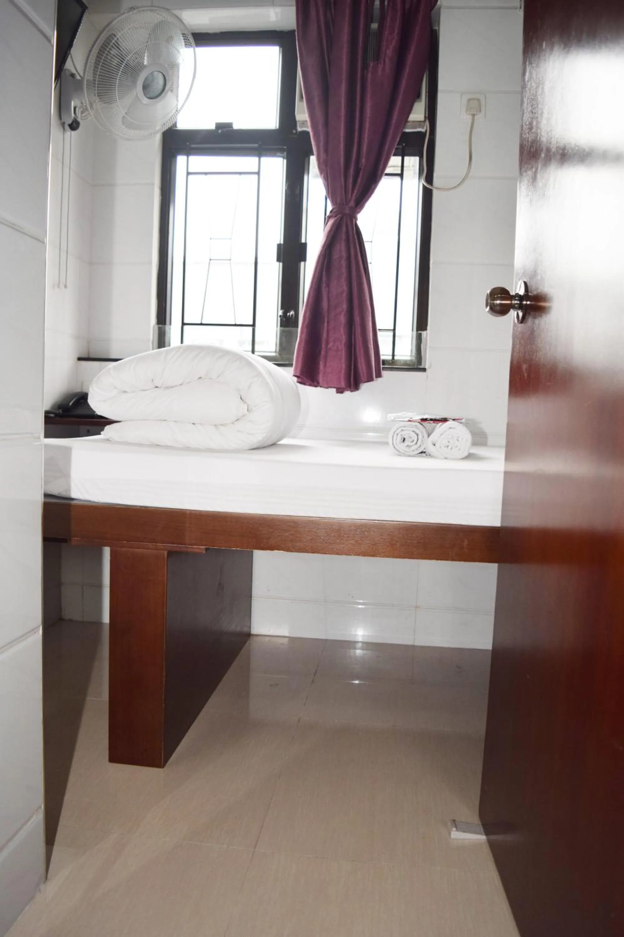 Bed in Pay-Less Guesthouse (7/F A9)