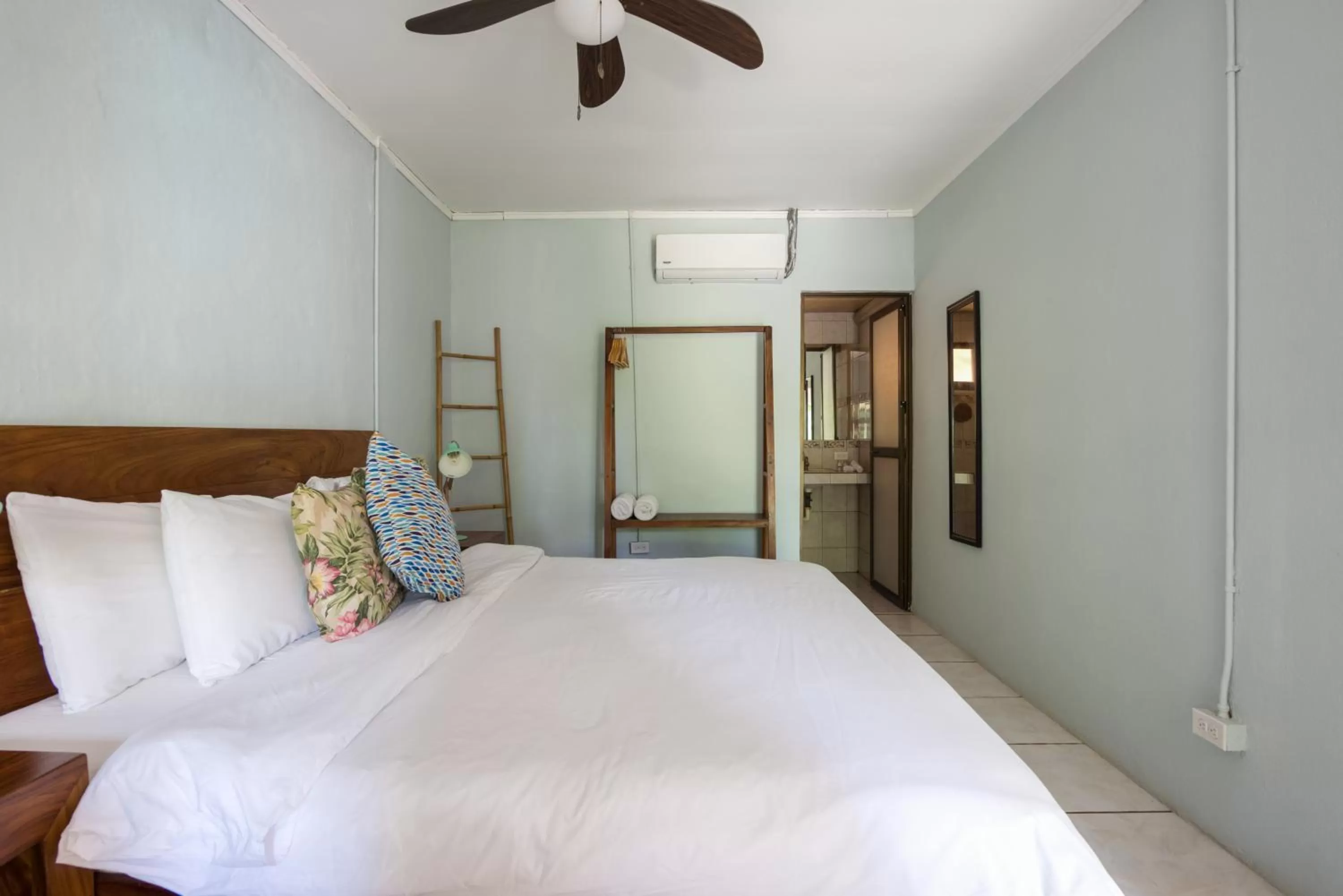 Deluxe Room in Selina Jaco