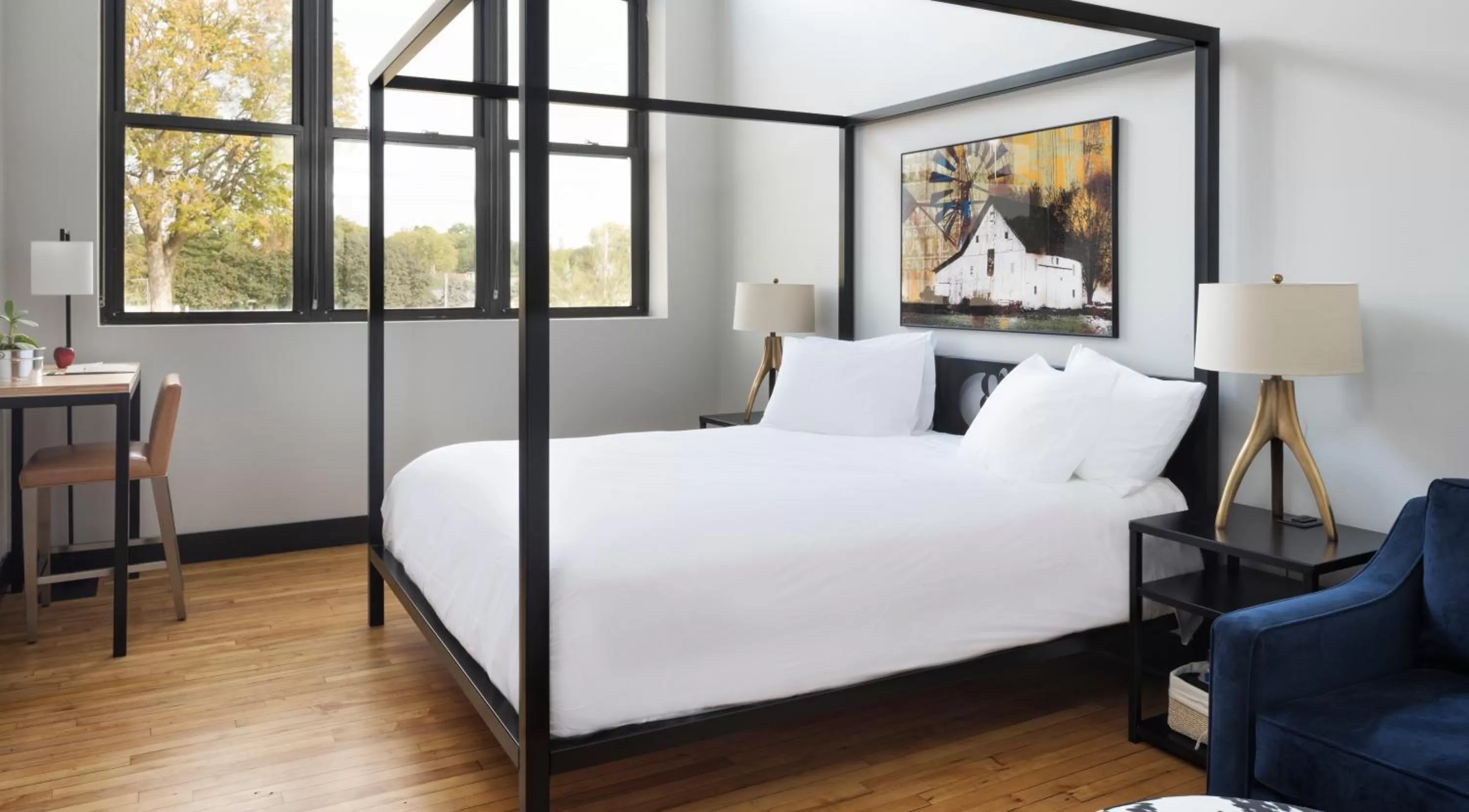 Bed in Hotel Grinnell, Ascend Hotel Collection