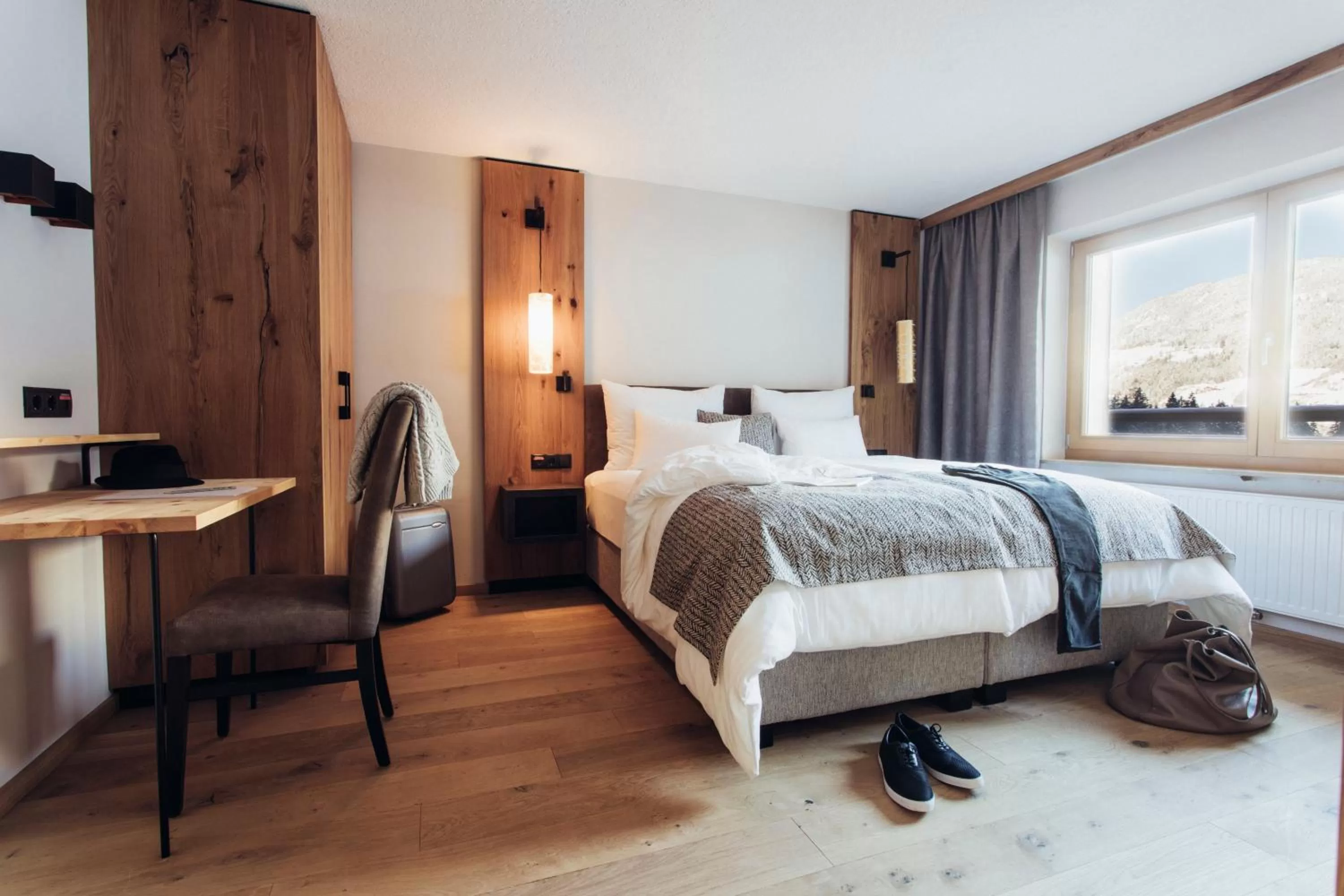 Photo of the whole room, Bed in Hotel habicher hof 4-Sterne-Superior