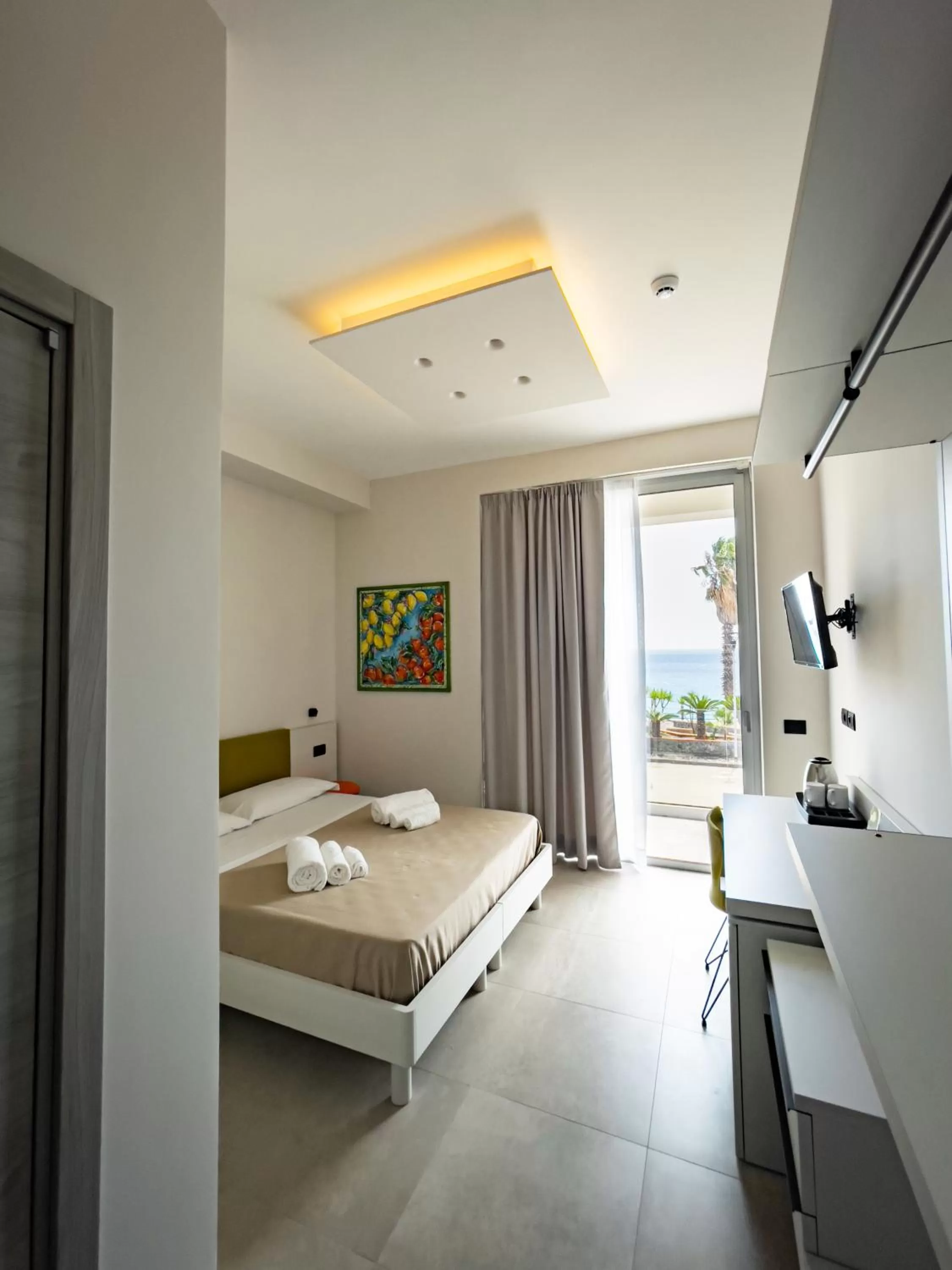 Photo of the whole room, Bed in MARINO WELLNESS