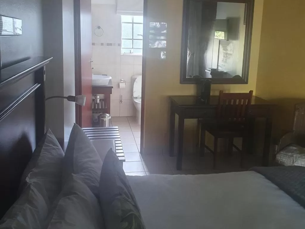 Dining Area in Mzingeli Guesthouse