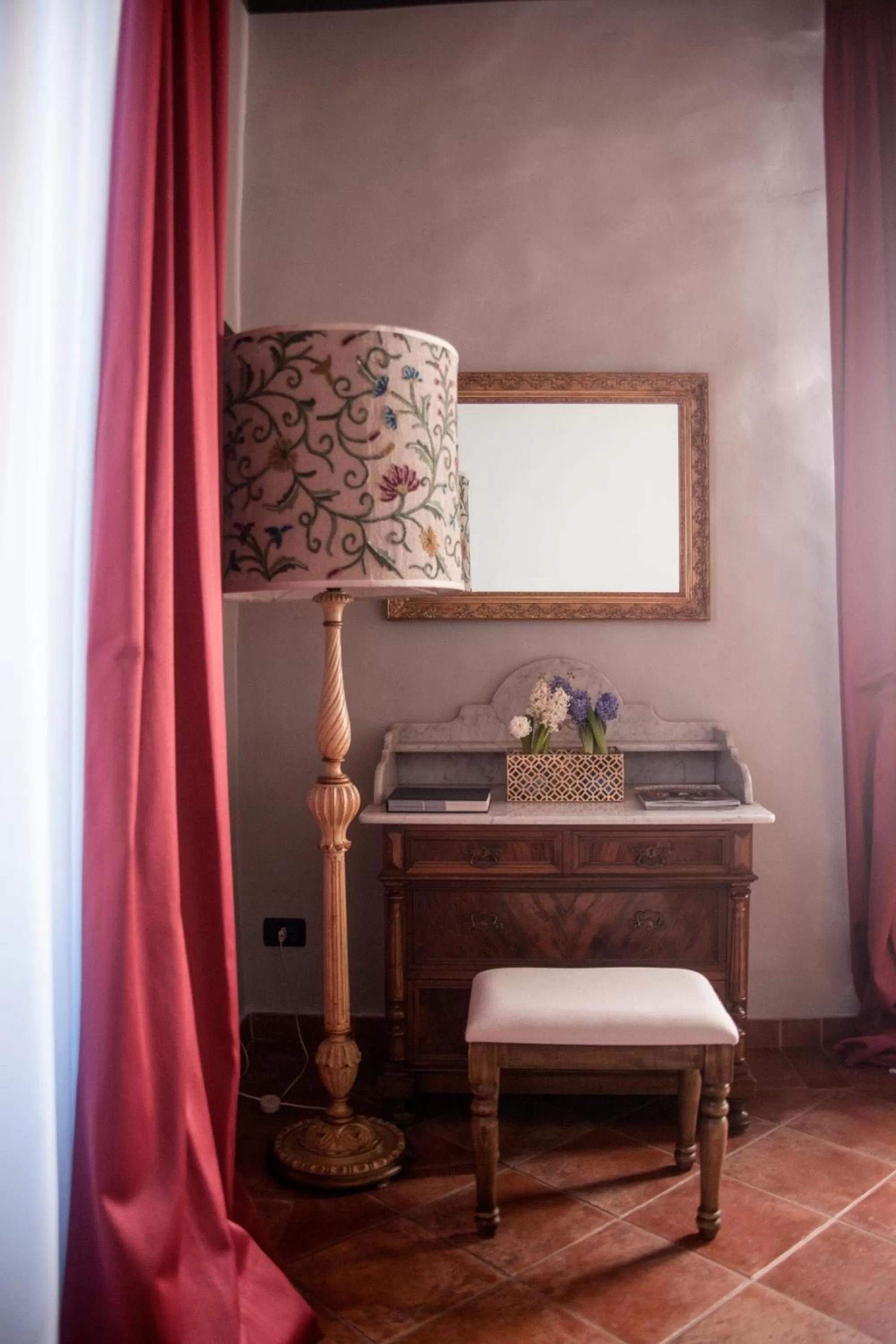 Seating area in Antica Dimora De' Benci