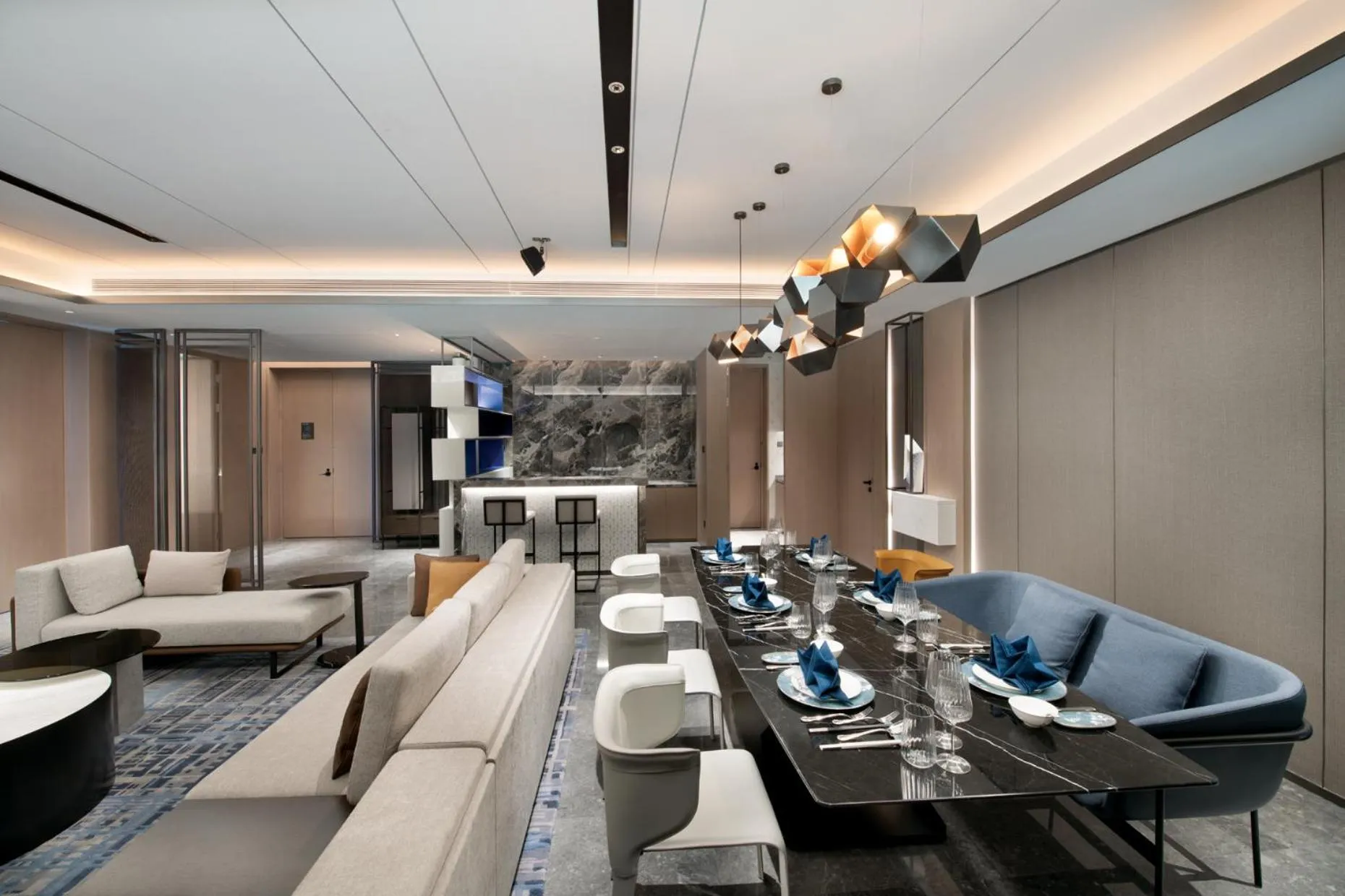 Photo of the whole room in Crowne Plaza Hangzhou Science City by IHG