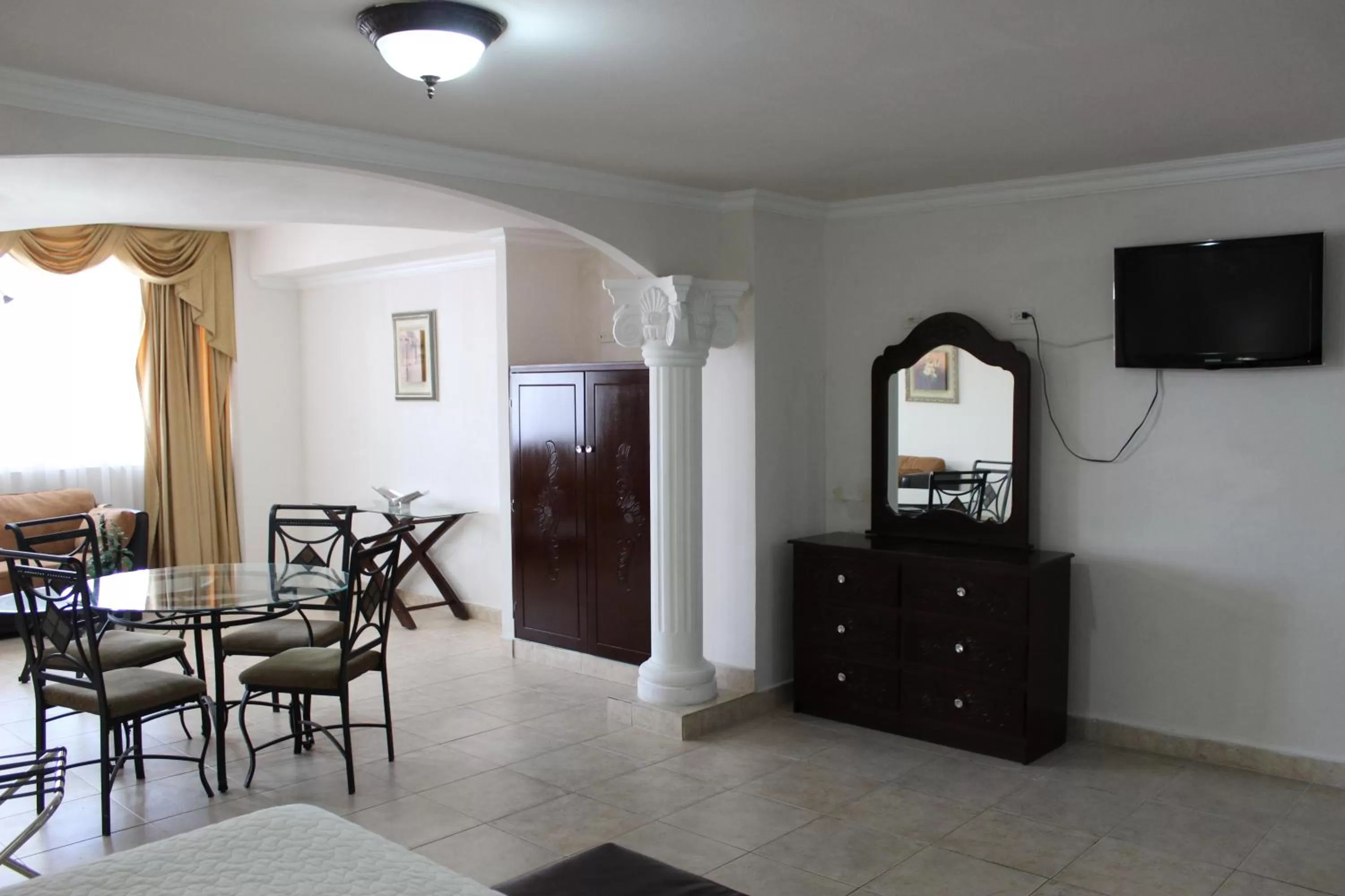 Day in Hotel Parador